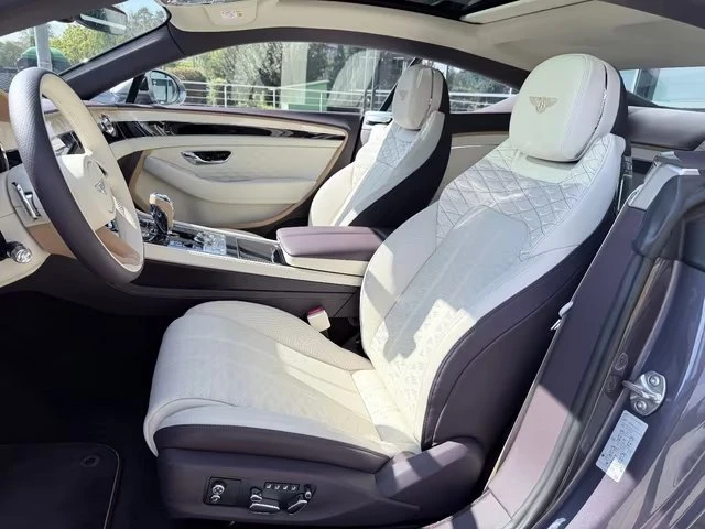 Bentley Continental gt Mulliner Bespoke/PANO/B&O/360/CERAMIC/, снимка 9 - Автомобили и джипове - 55948326