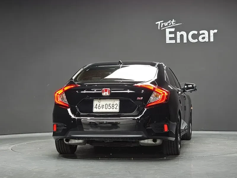 Honda Civic 1.5 10Th Generation, снимка 7 - Автомобили и джипове - 56112248