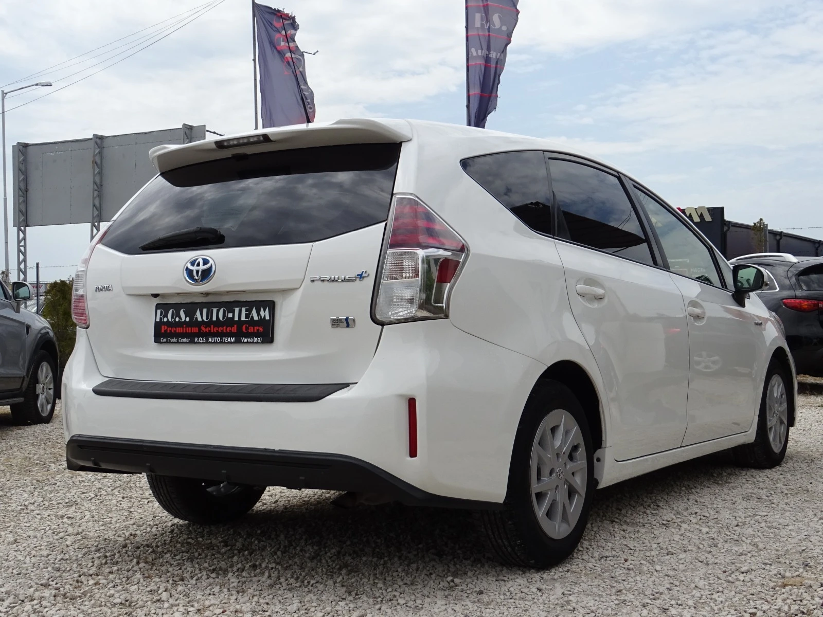 Toyota Prius + 1.8 Full Hybrid (HEV)  134kc E-CVT Active 7 м-та - изображение 5