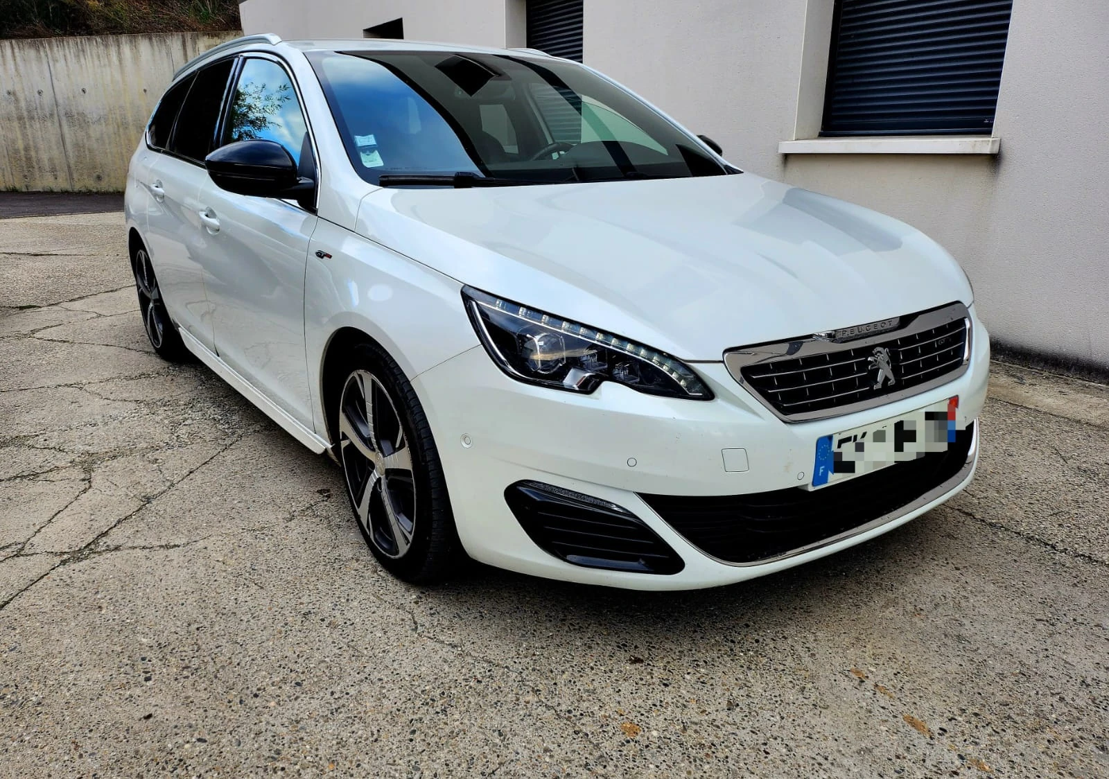 Peugeot 308 2.0 Blue HDI 180кс. GT - [1] 