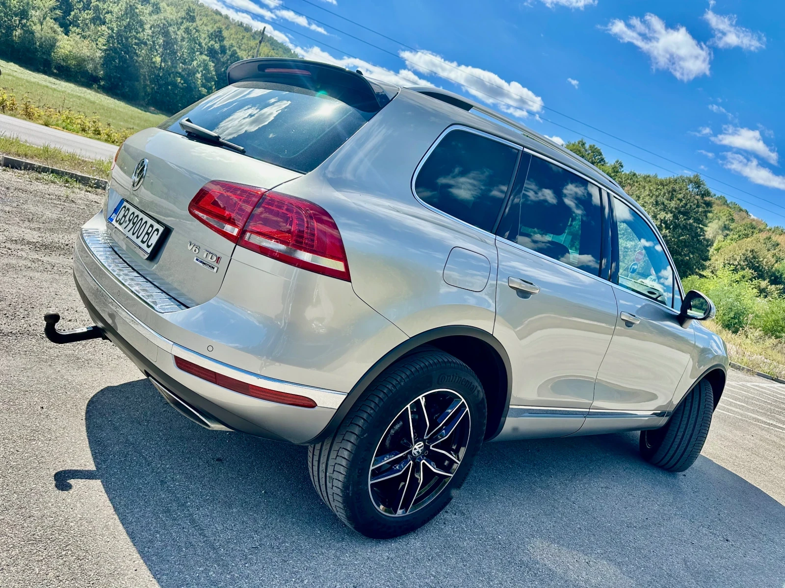 VW Touareg 3.0TDI* REALNI KM* UNIKAT* FULL - изображение 6