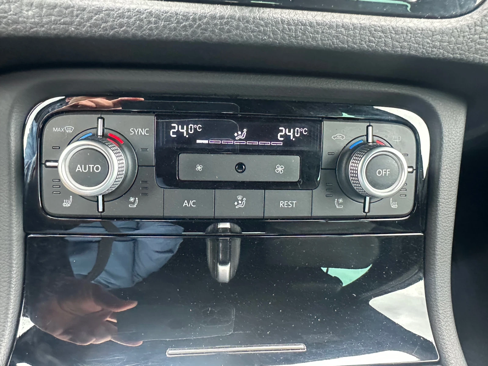 VW Touareg 3.0TDI* REALNI KM* UNIKAT* FULL | Mobile.bg   12