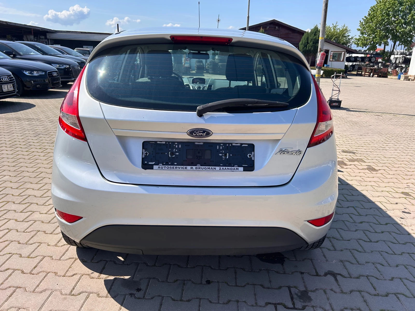 Ford Fiesta 1.2i EURO 5 - изображение 7