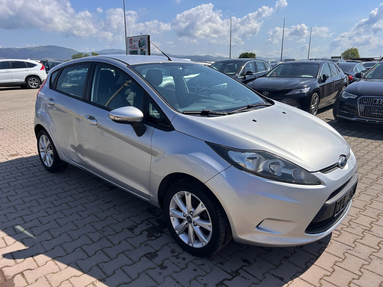 Ford Fiesta 1.2i EURO 5 - изображение 4
