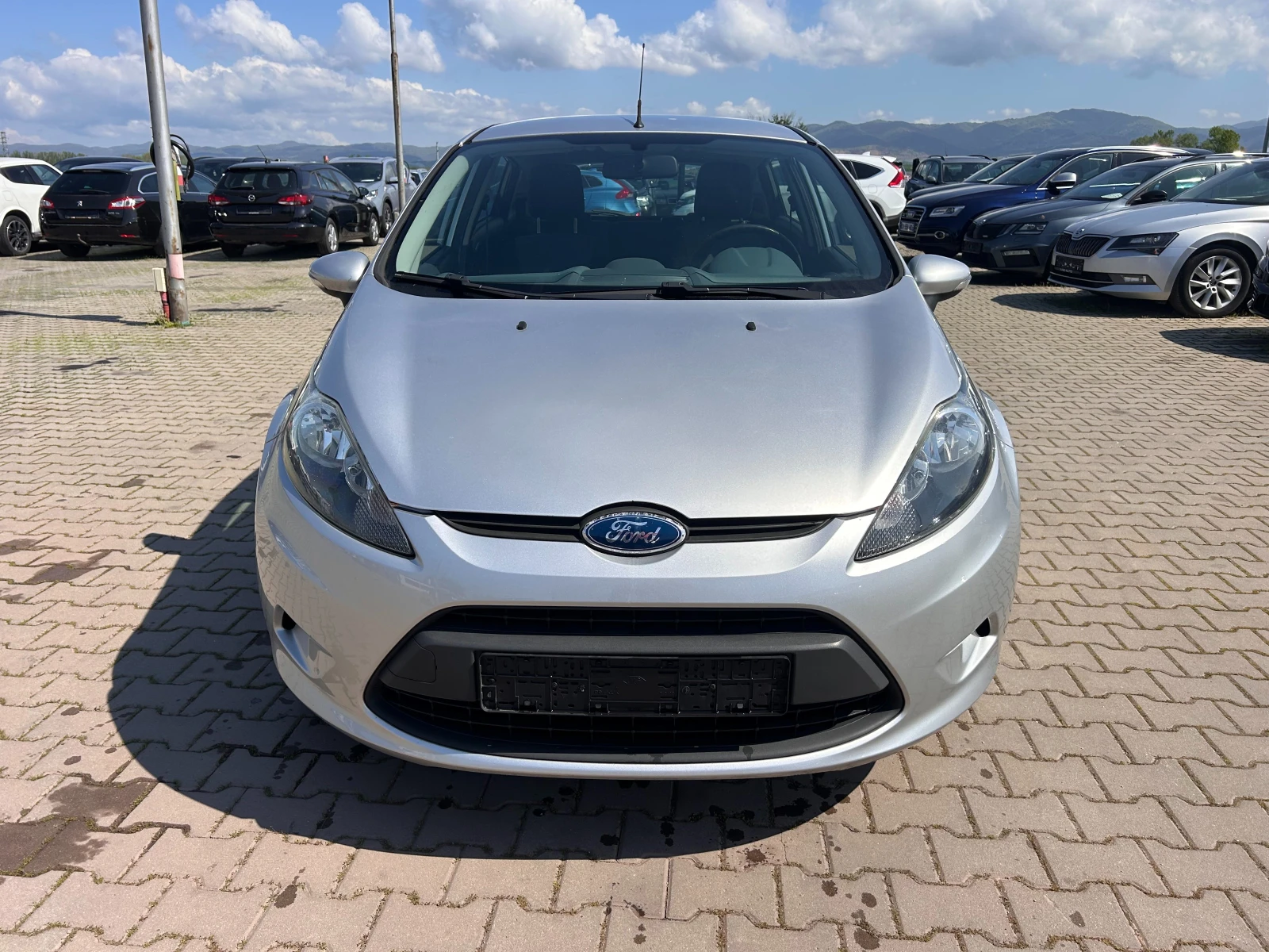 Ford Fiesta 1.2i EURO 5 - изображение 3