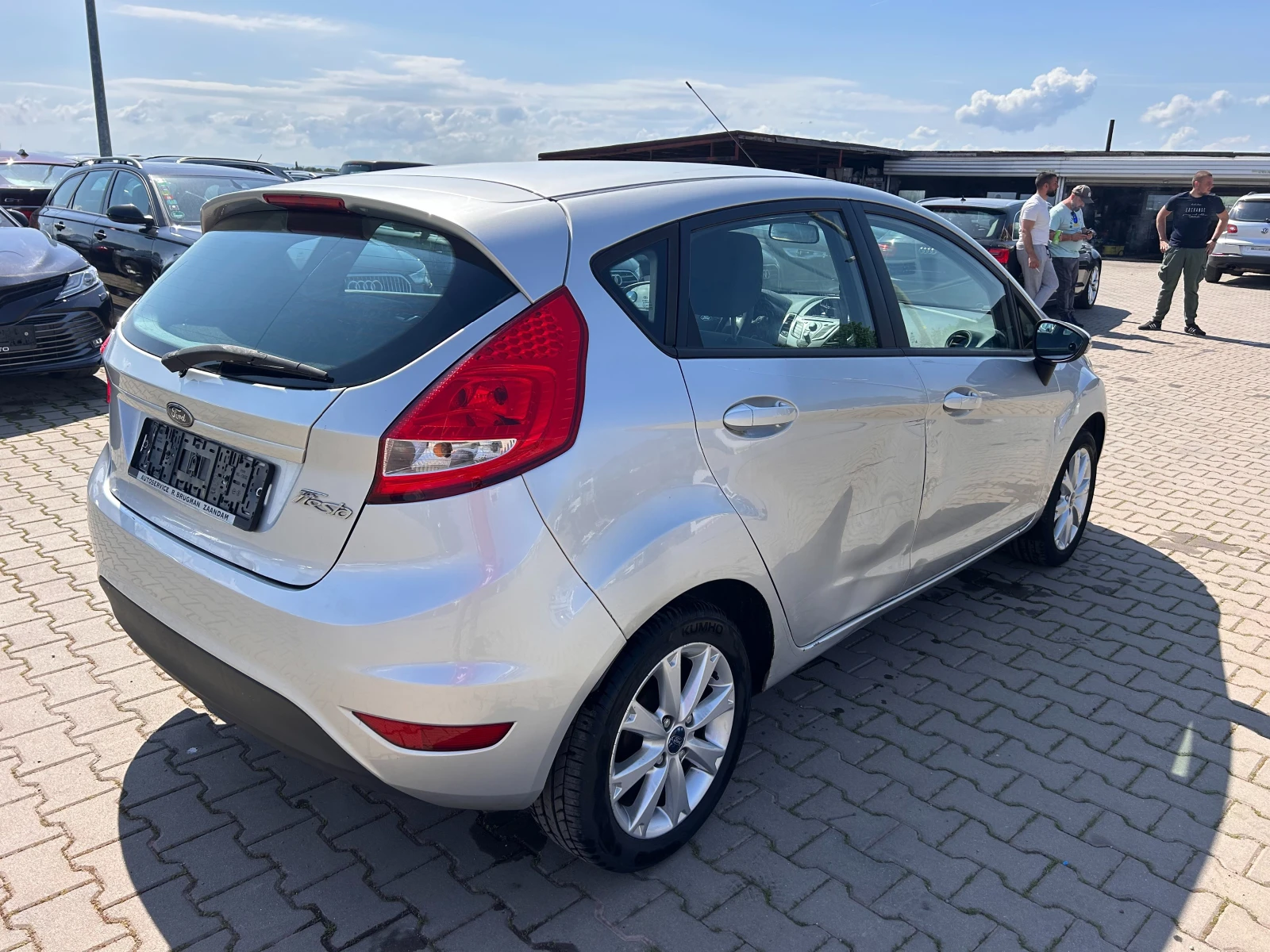 Ford Fiesta 1.2i EURO 5 - изображение 6