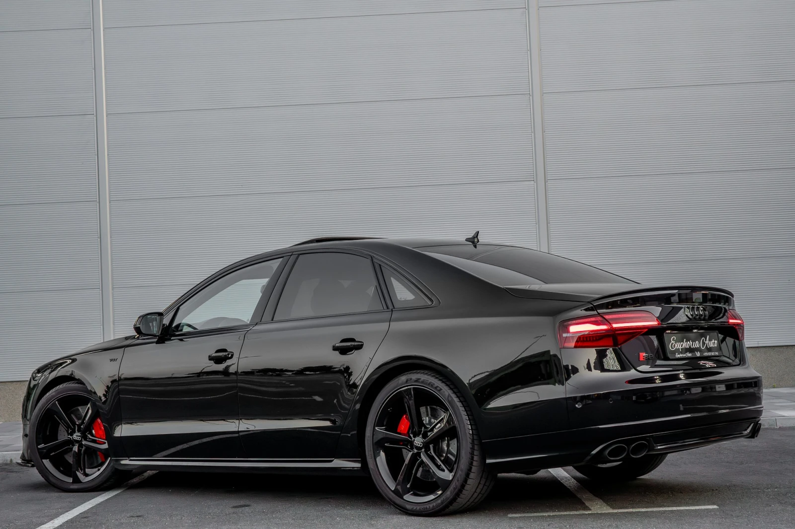 Audi S8 PLUS 605HP* BUSINESS* EXCLUSIVE* MASSAGE* CARBON*  - изображение 3