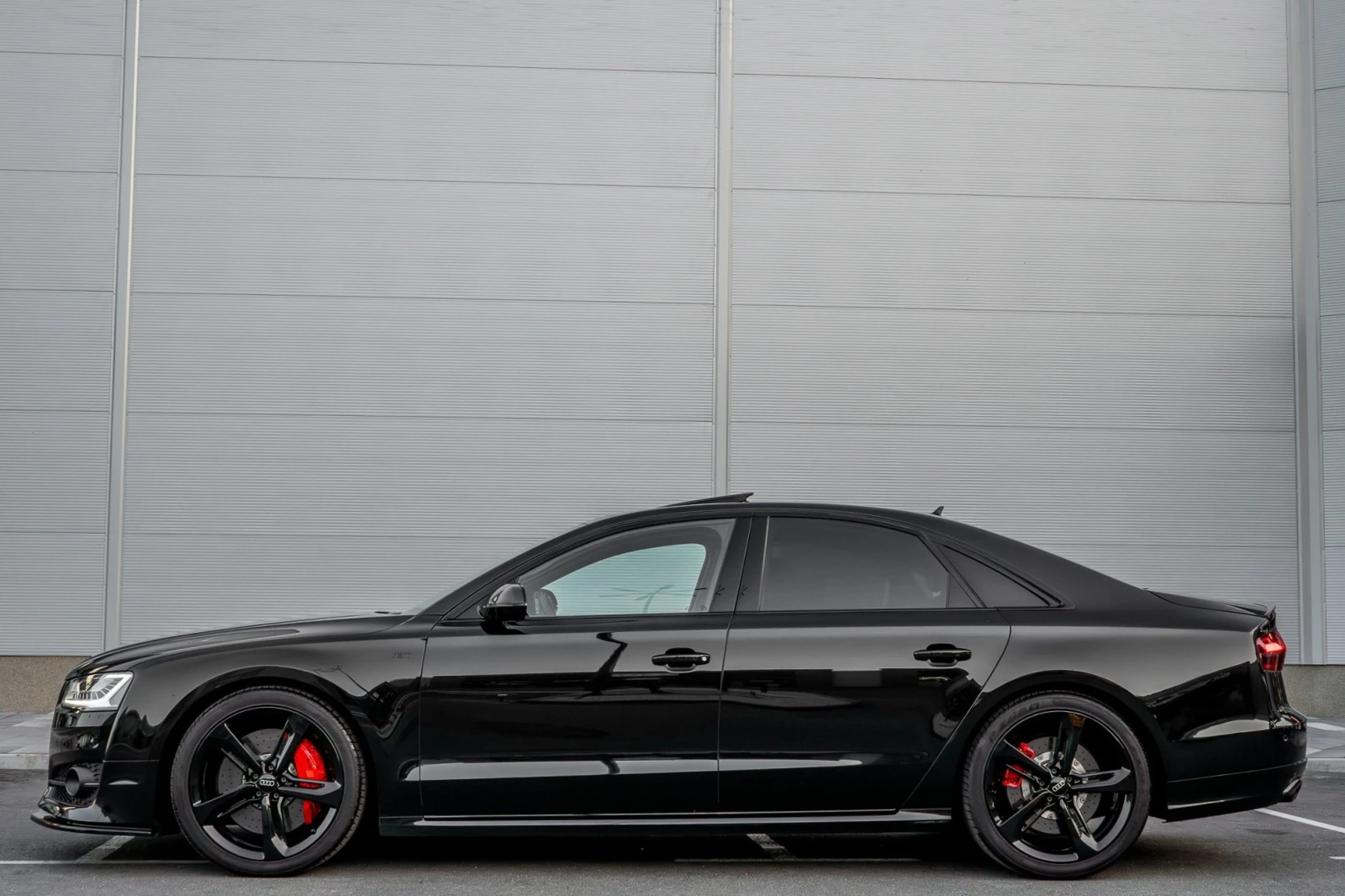 Audi S8 PLUS 605HP* BUSINESS* EXCLUSIVE* MASSAGE* CARBON*  - изображение 2