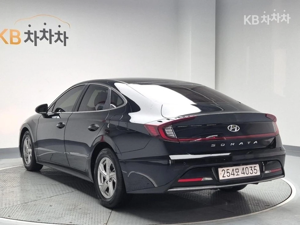Hyundai Sonata 2021 - изображение 2