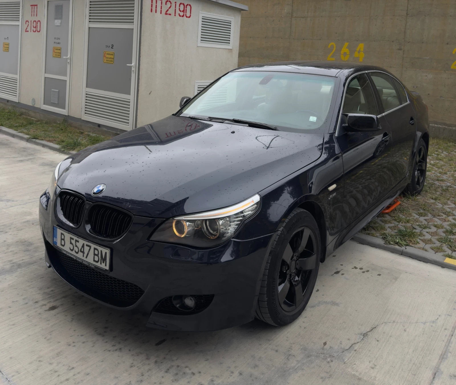 BMW 530 Facelift* CIC* iDrive* ВАКУМ* KEYLESS* ПОДГРЕВ* AD - изображение 3