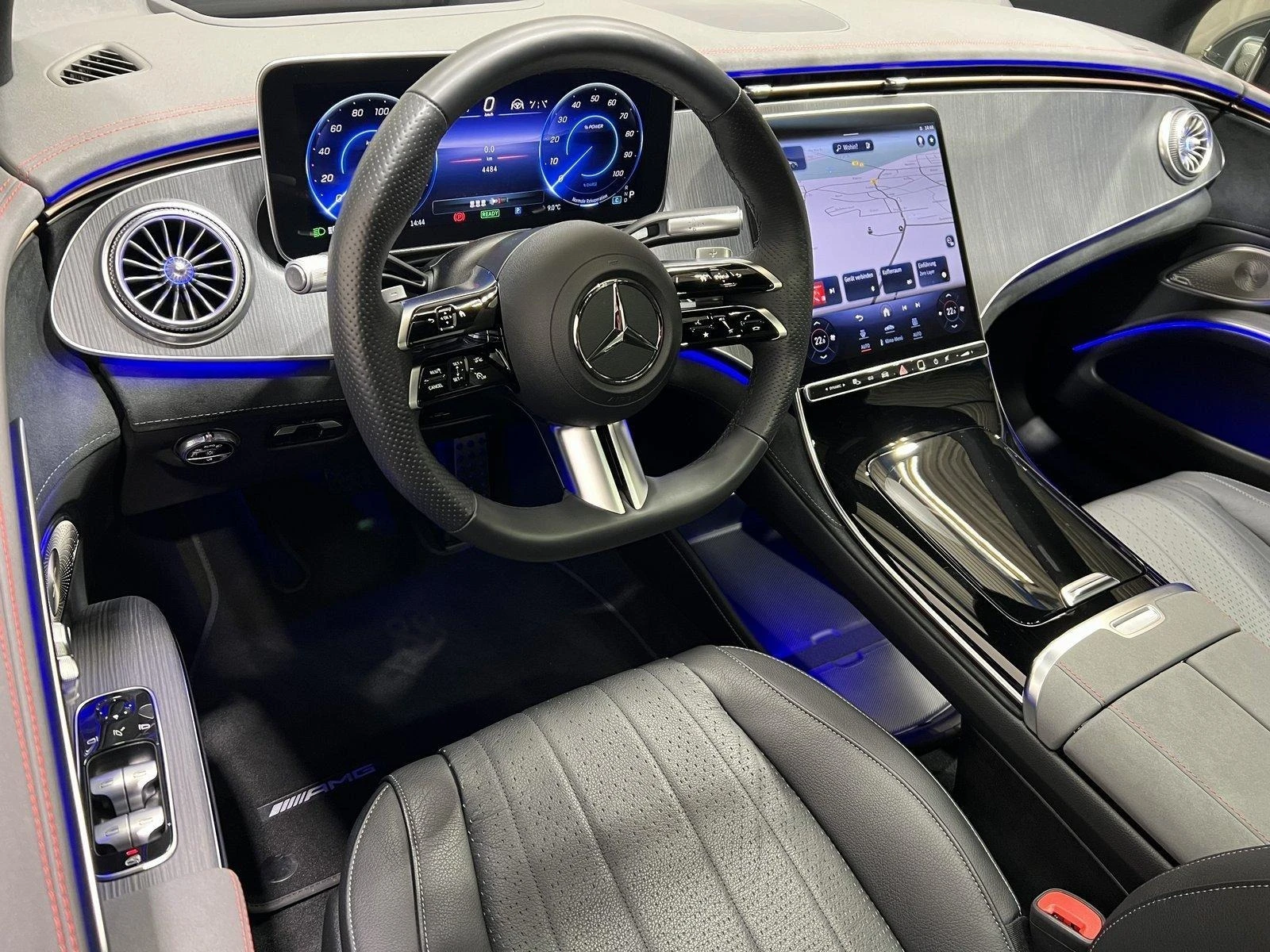 Mercedes-Benz EQS 450 4-MATIC AMG AIRMATIC PANORAMA BURMESTER 360 - изображение 8