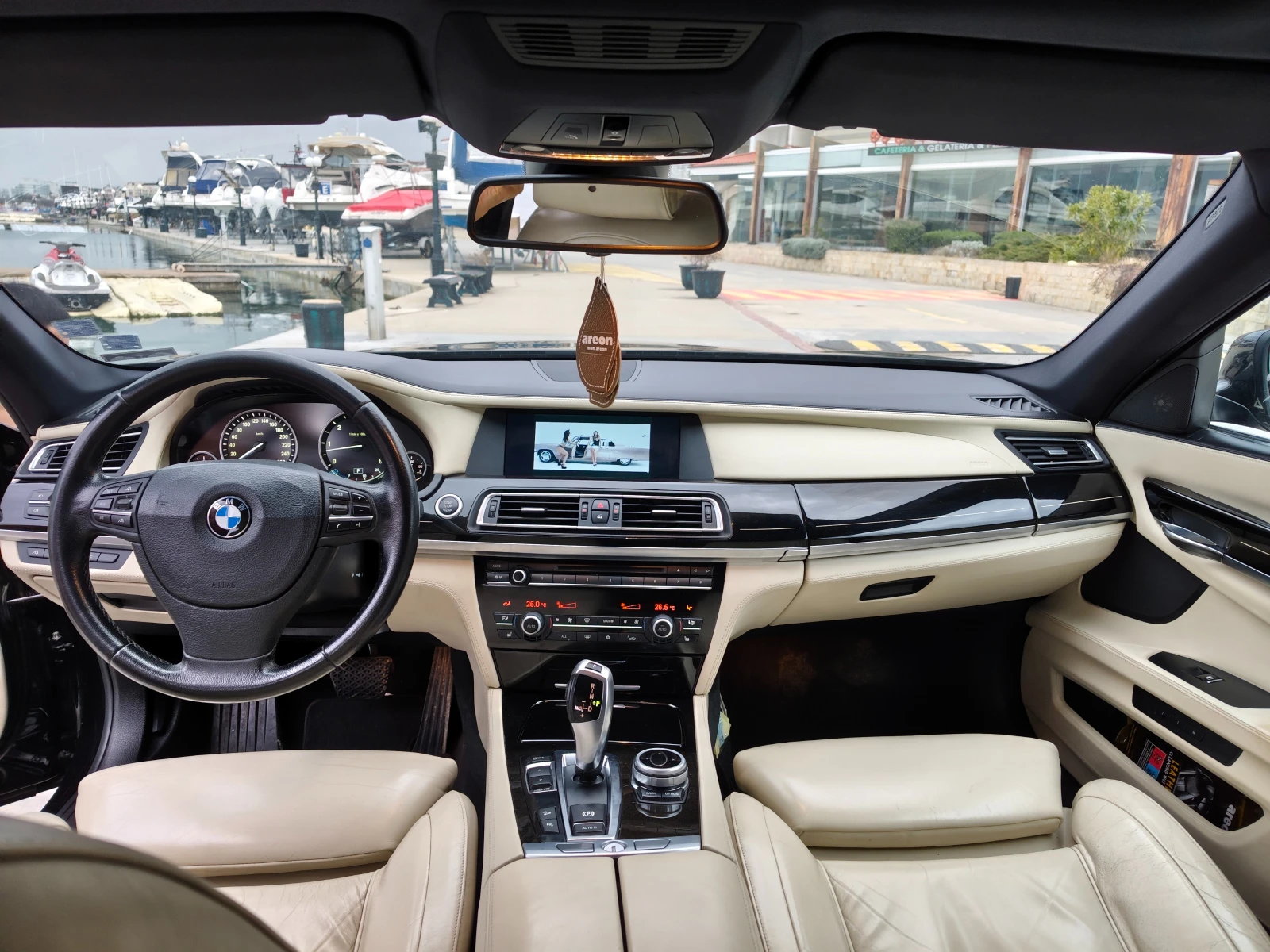 BMW 740 Xdrive - изображение 9