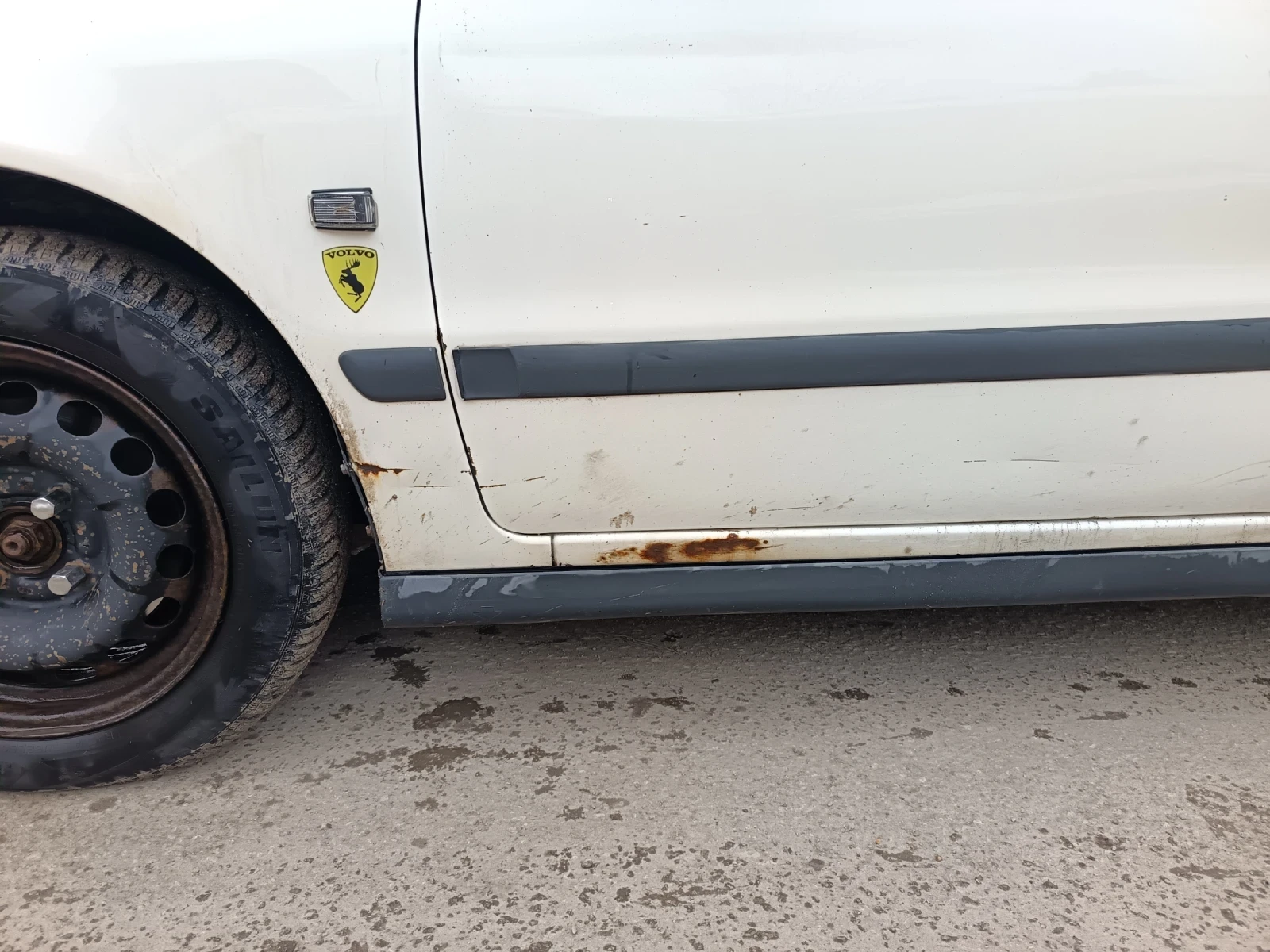 Volvo V40  - изображение 4