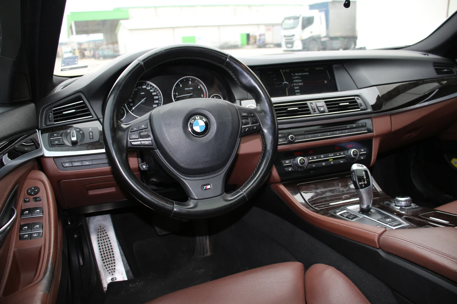 BMW 525, снимка 7 - Автомобили и джипове - 53892465