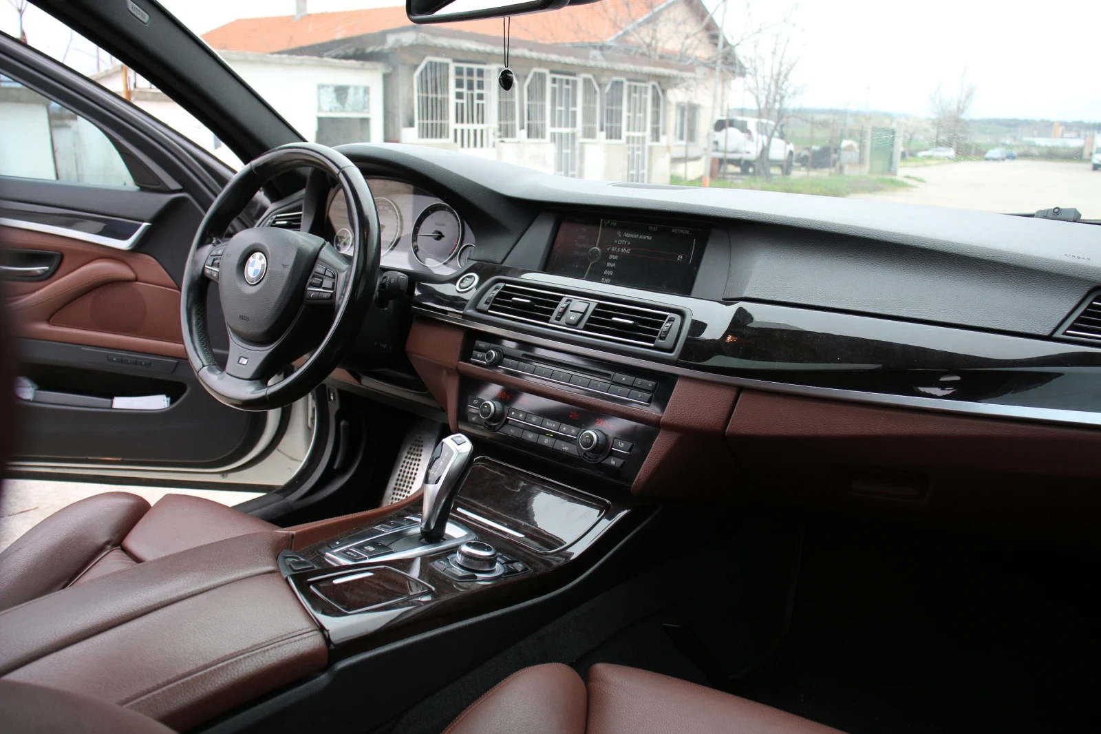 BMW 525, снимка 10 - Автомобили и джипове - 53892465