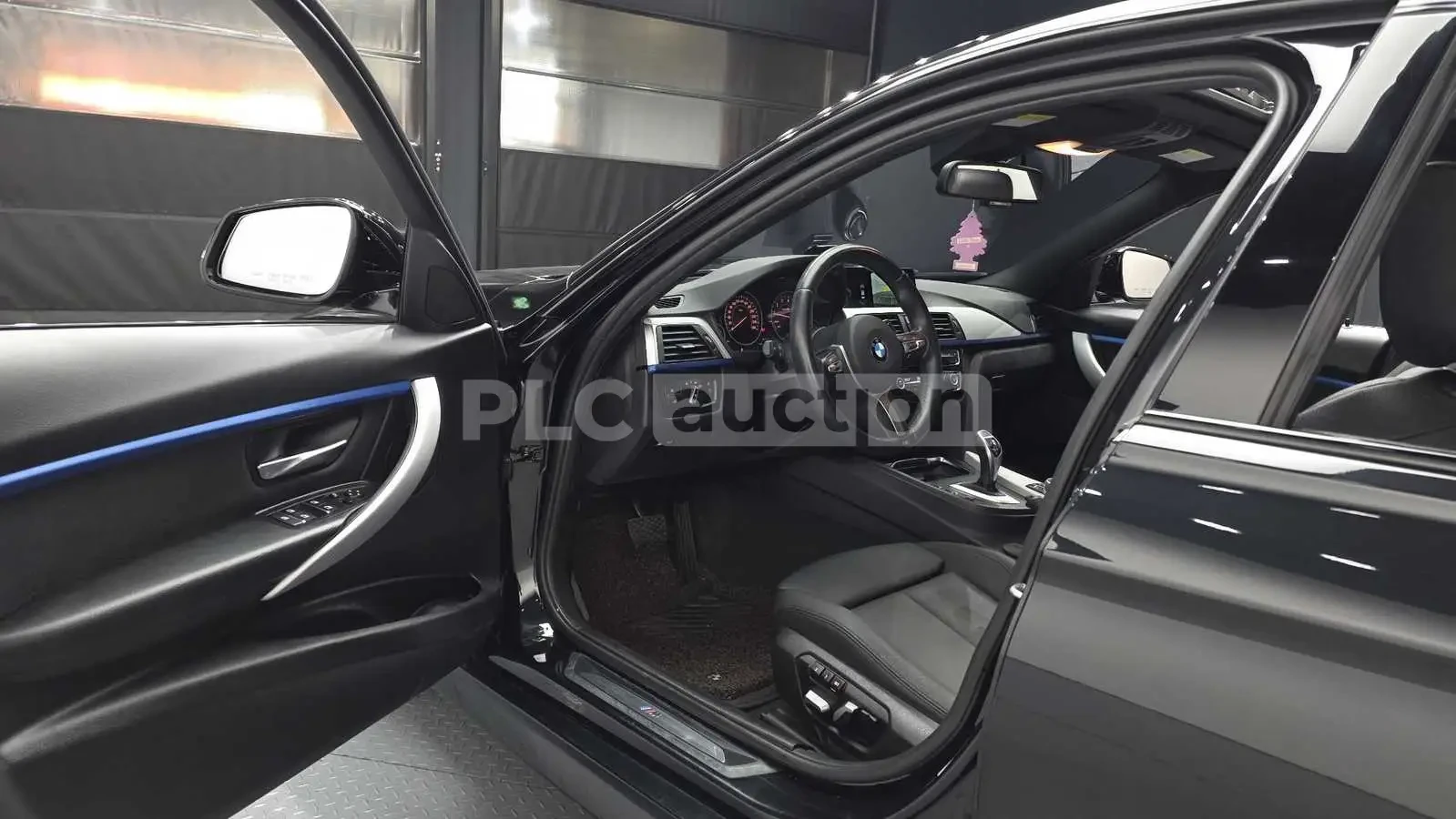 BMW 320 2017* M-PACK* HEAD-UP* КРАЙНА ЦЕНА, снимка 9 - Автомобили и джипове - 53916266