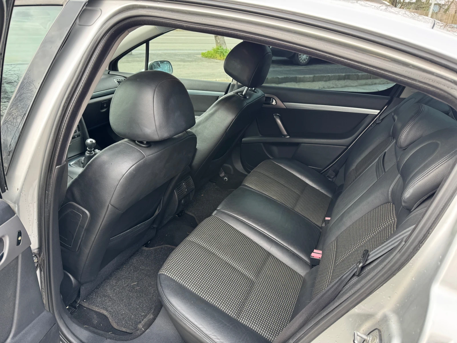 Peugeot 407 2.0 HDI, снимка 9 - Автомобили и джипове - 54031377