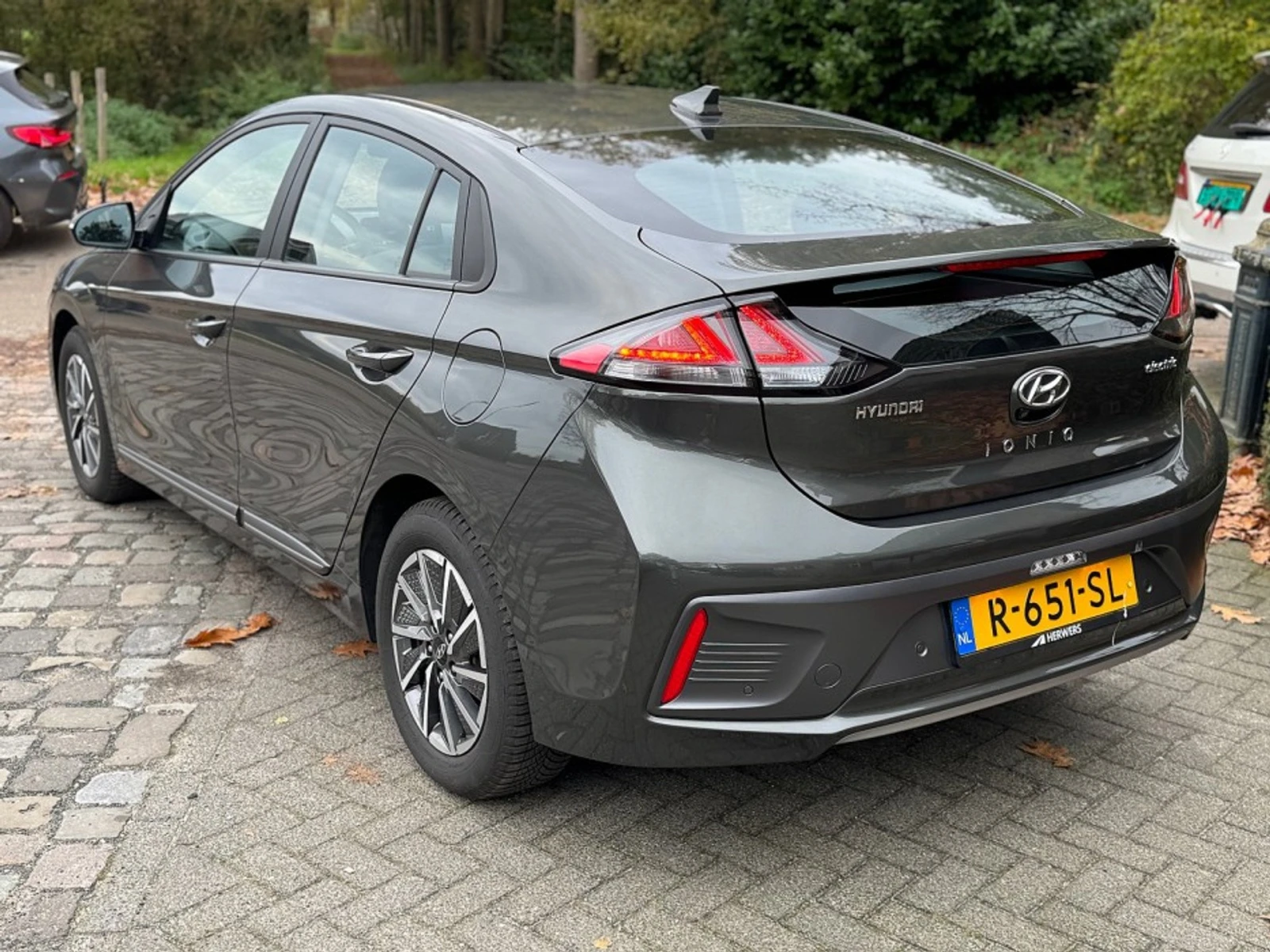 Hyundai Ioniq Comfort, снимка 4 - Автомобили и джипове - 54136444