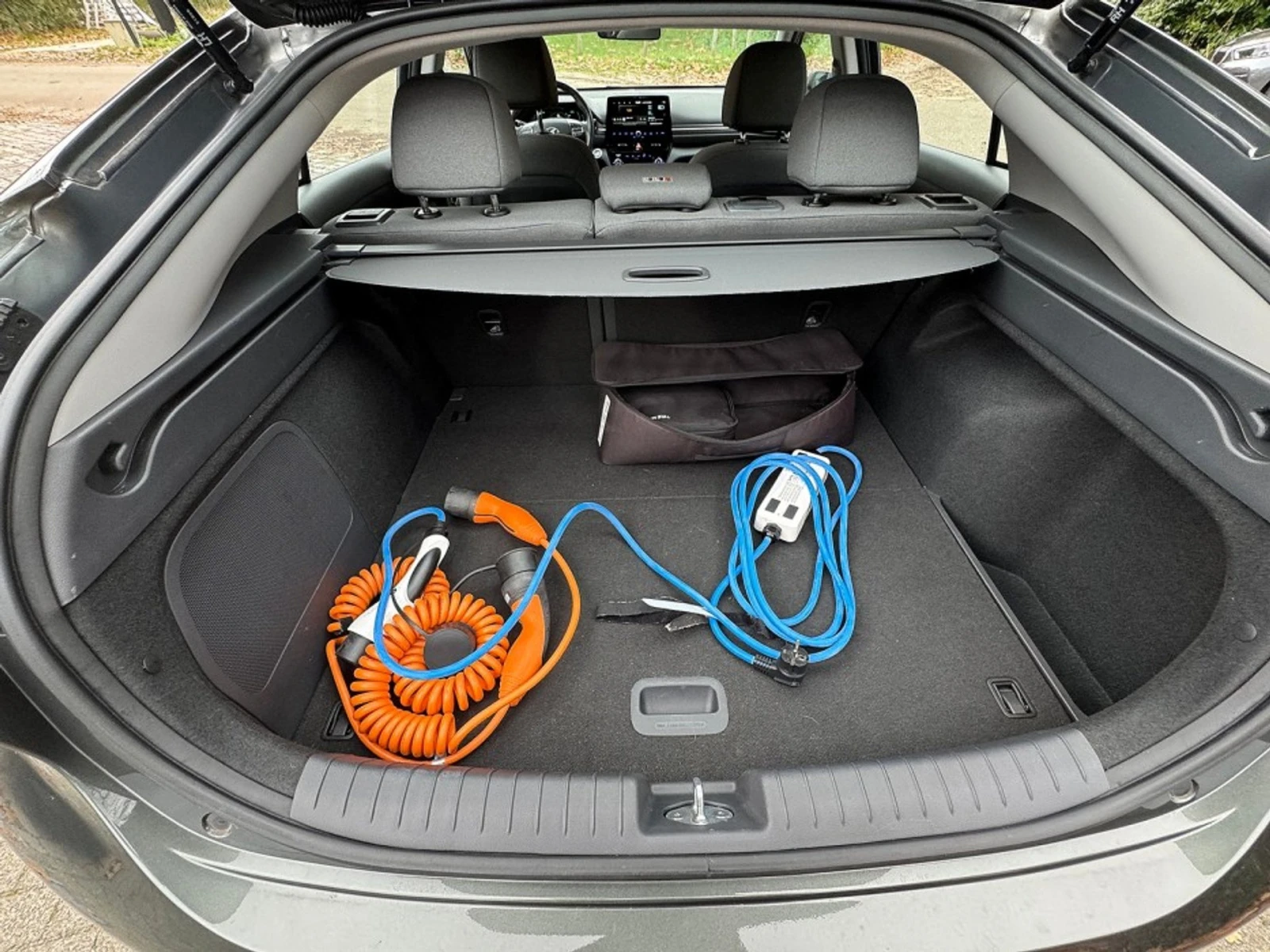 Hyundai Ioniq Comfort, снимка 17 - Автомобили и джипове - 54136444