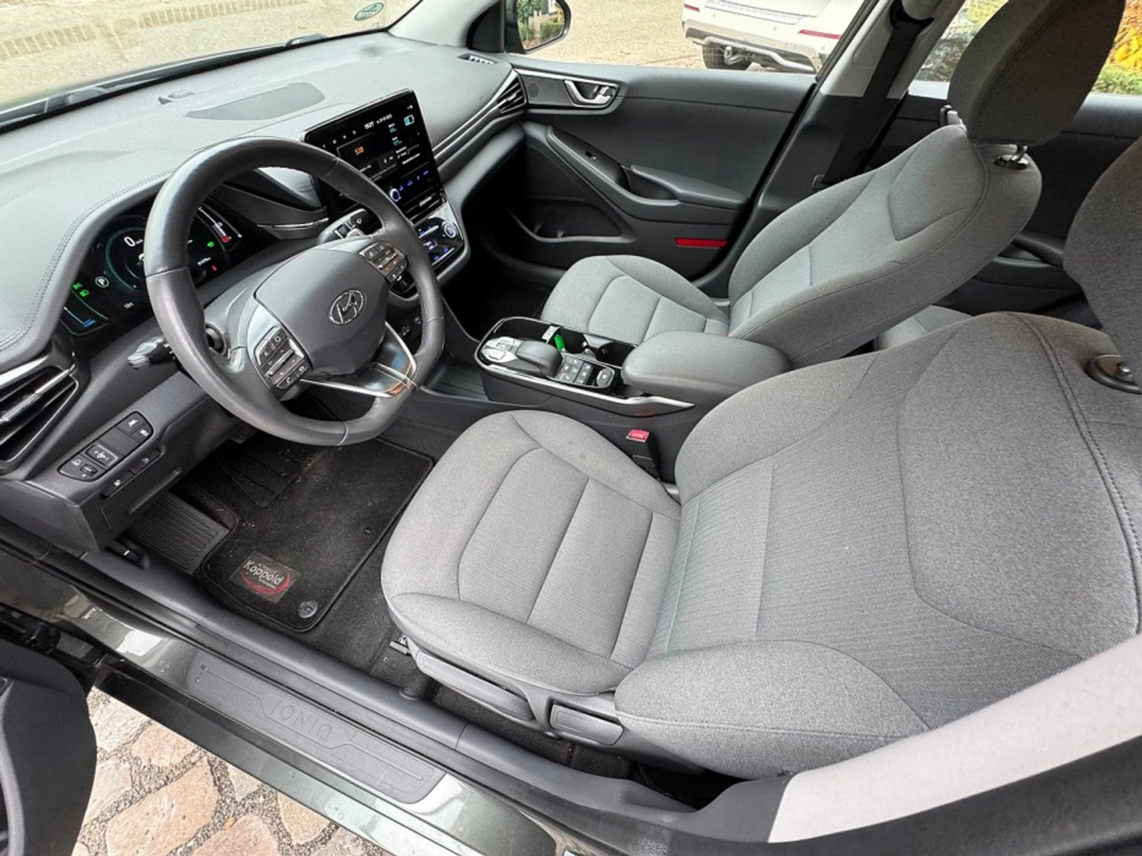 Hyundai Ioniq Comfort, снимка 7 - Автомобили и джипове - 54136444