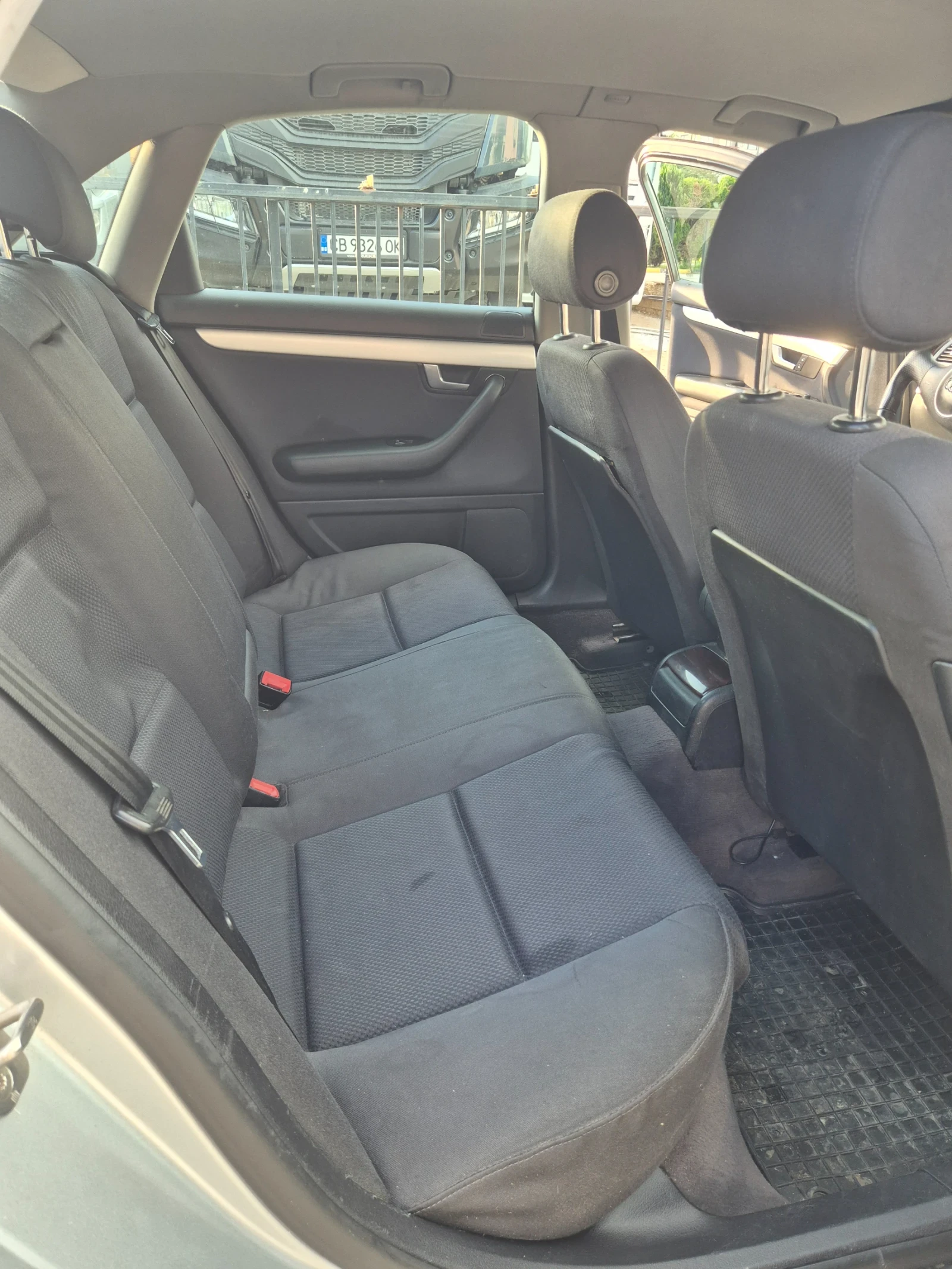 Audi A4 1.9 тди, снимка 12 - Автомобили и джипове - 54654719