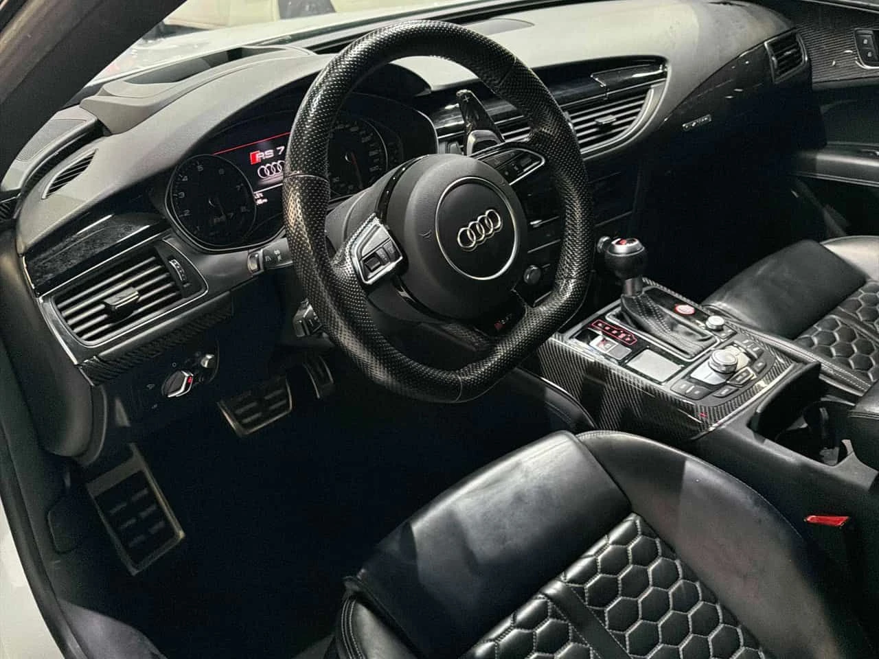 Audi Rs7  CARFAX, снимка 5 - Автомобили и джипове - 54748157