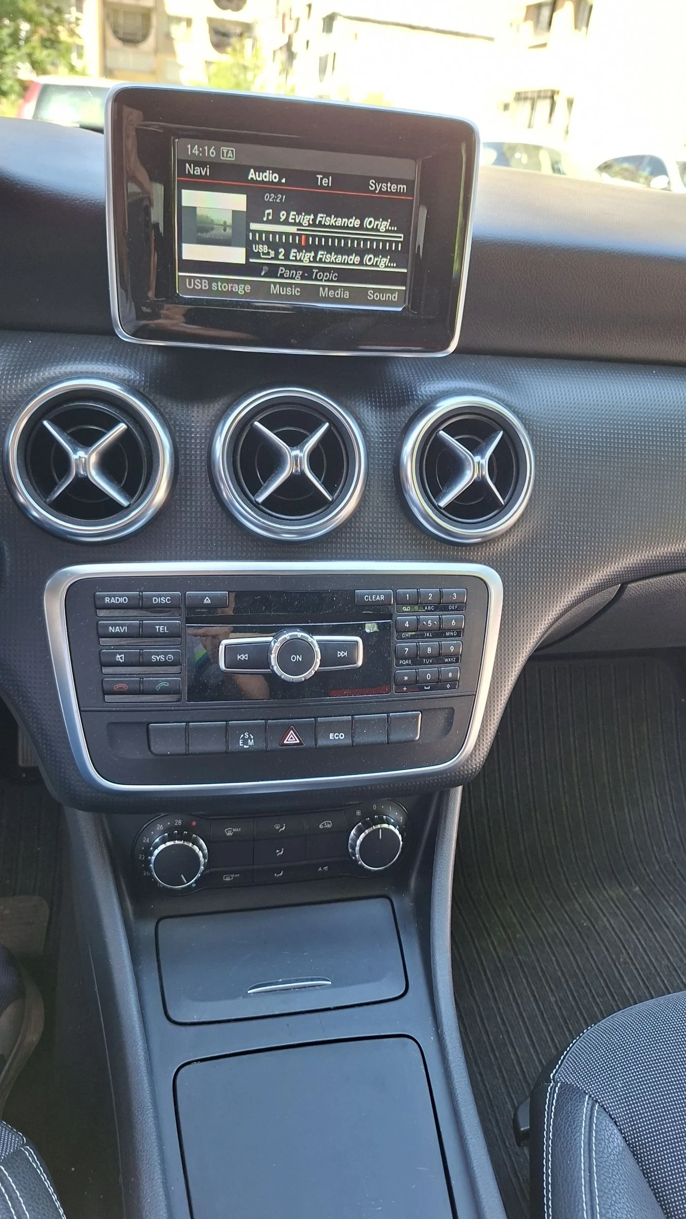 Mercedes-Benz A 180, снимка 8 - Автомобили и джипове - 54752580