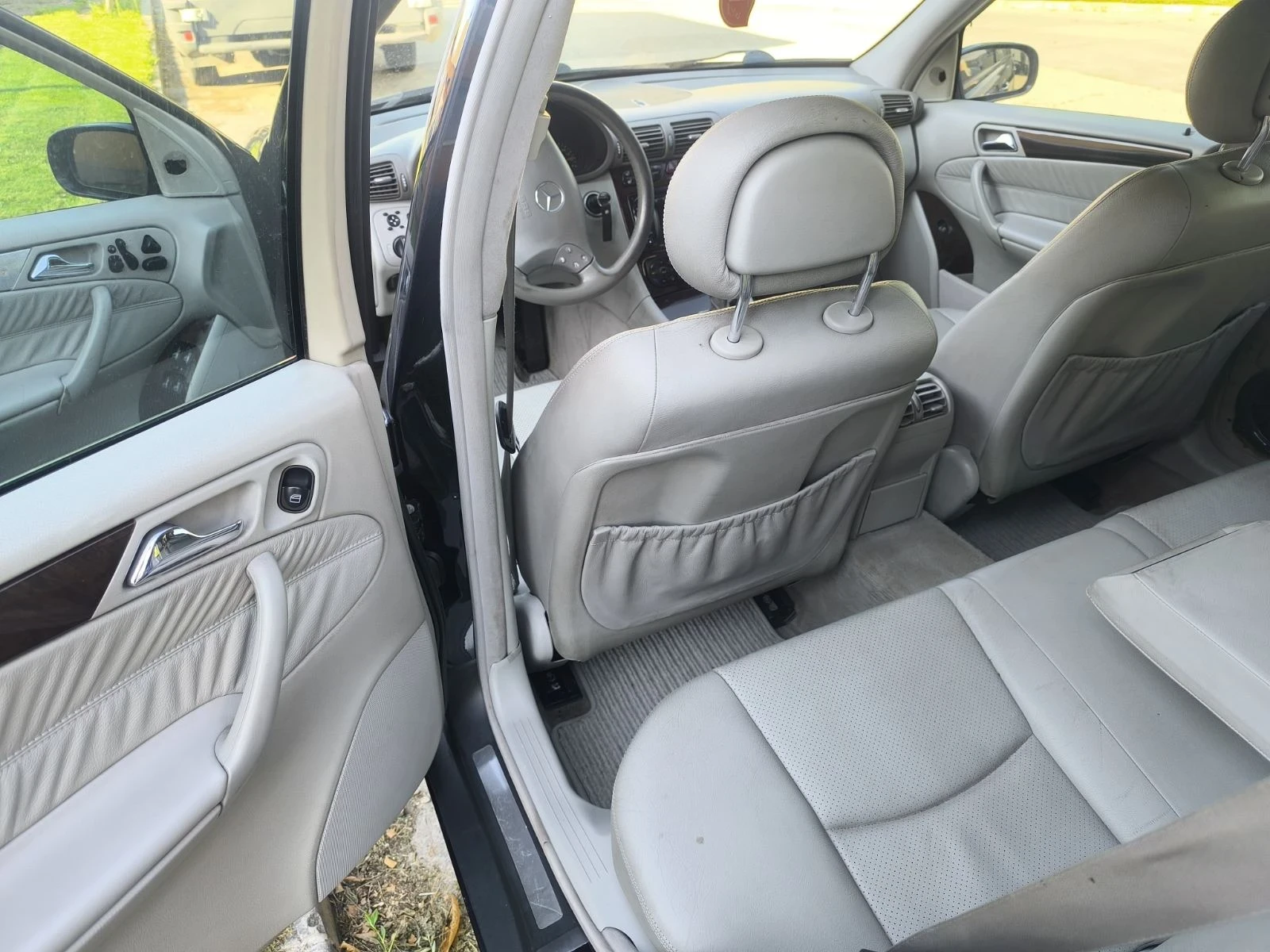 Mercedes-Benz C 270, снимка 6 - Автомобили и джипове - 54865430