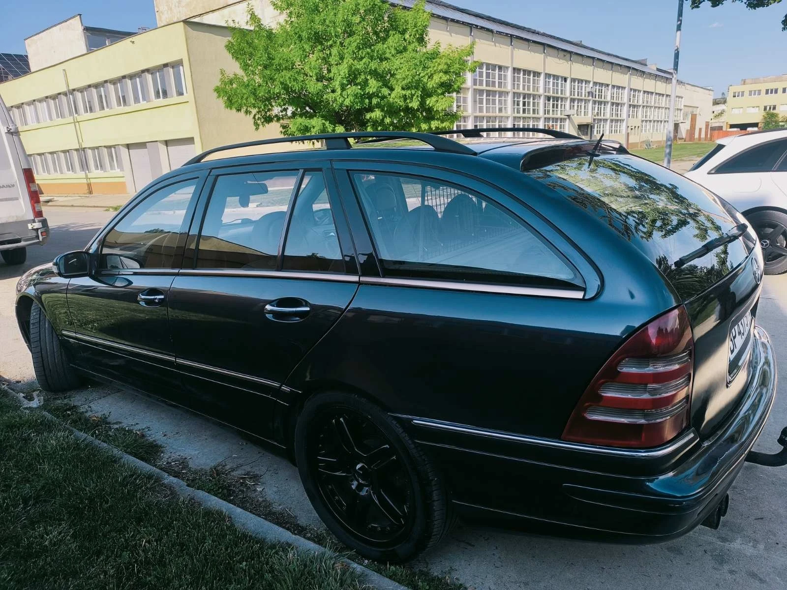 Mercedes-Benz C 270, снимка 3 - Автомобили и джипове - 54865430