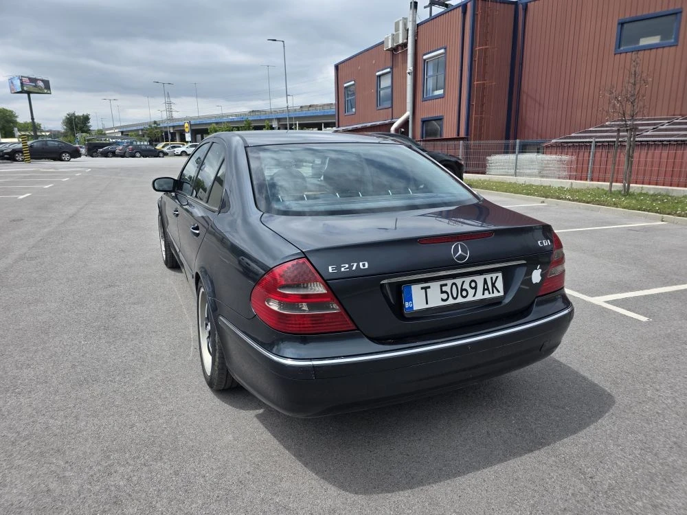 Mercedes-Benz E 270 2.7CDI  2003g  .Бартер колата е в София, снимка 3 - Автомобили и джипове - 54885848