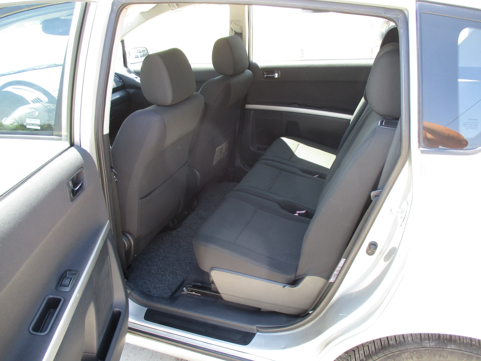 Toyota Corolla verso 2.2/ДИЗЕЛ/136кс./6-СКОРОСТИ/КАТО НОВА/, снимка 11 - Автомобили и джипове - 55101593