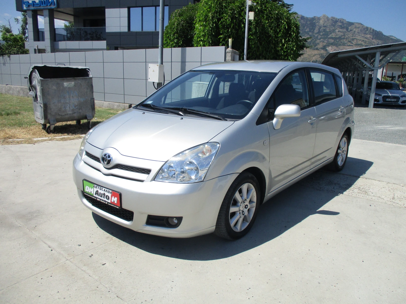 Toyota Corolla verso 2.2/ДИЗЕЛ/136кс./6-СКОРОСТИ/КАТО НОВА/, снимка 8 - Автомобили и джипове - 55101593