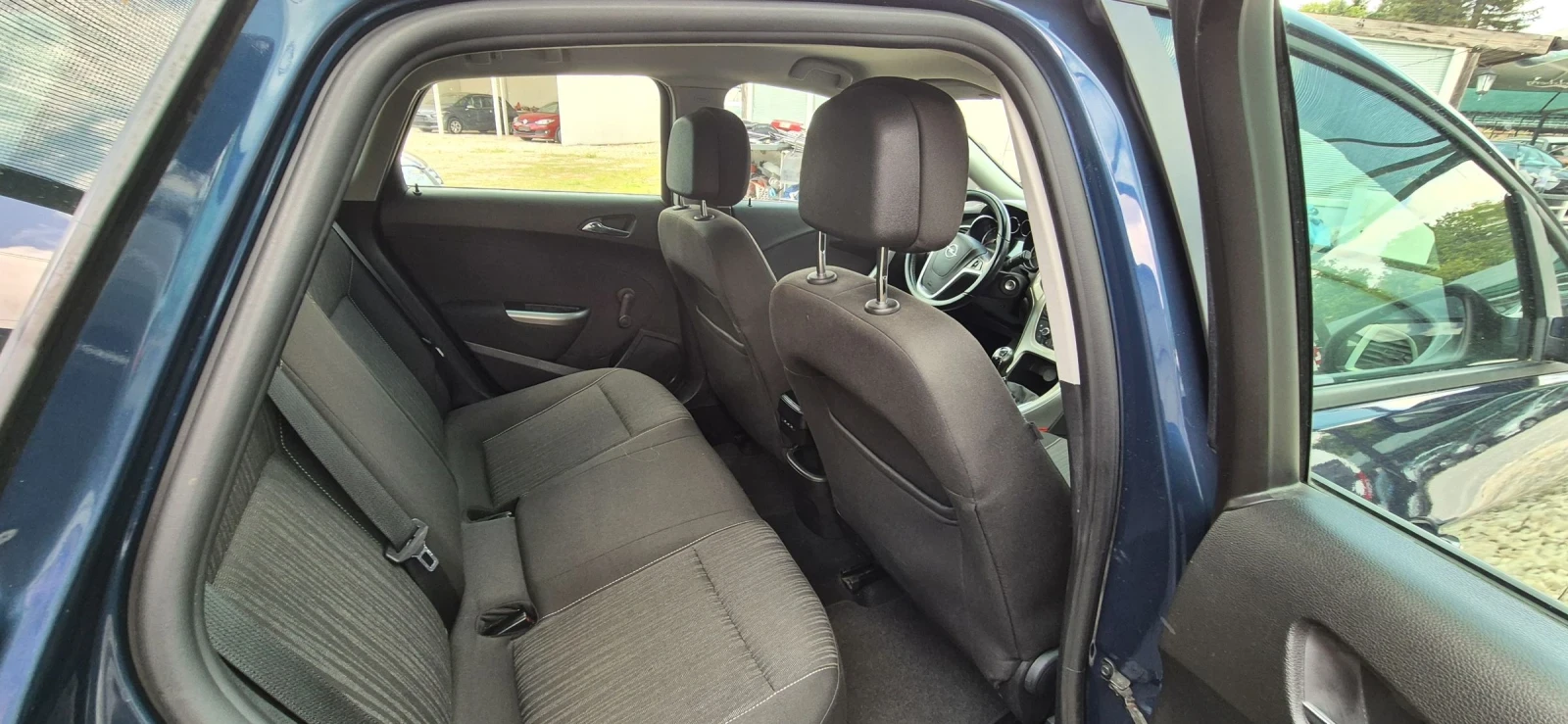 Opel Astra 1.4, снимка 15 - Автомобили и джипове - 55171818