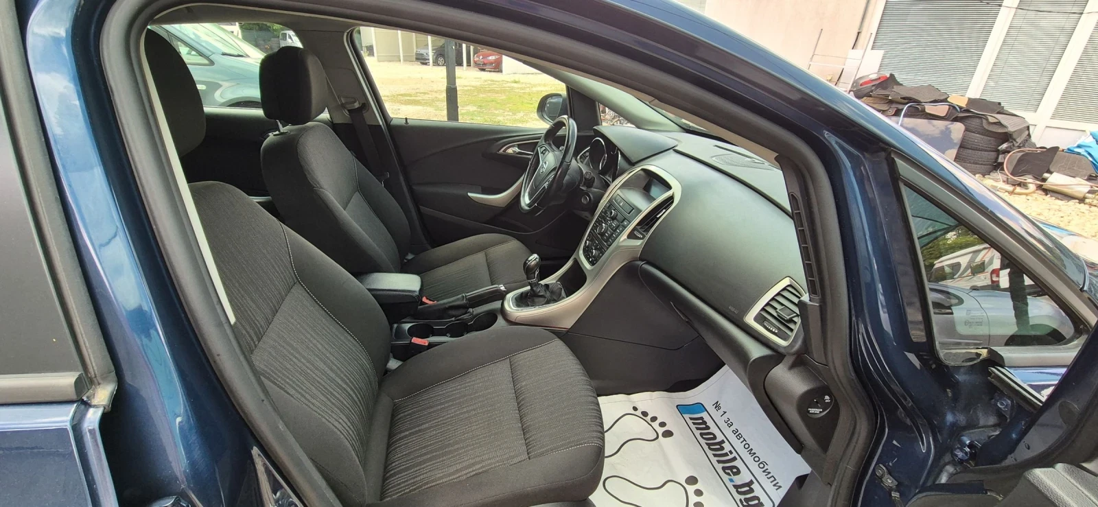 Opel Astra 1.4, снимка 14 - Автомобили и джипове - 55171818