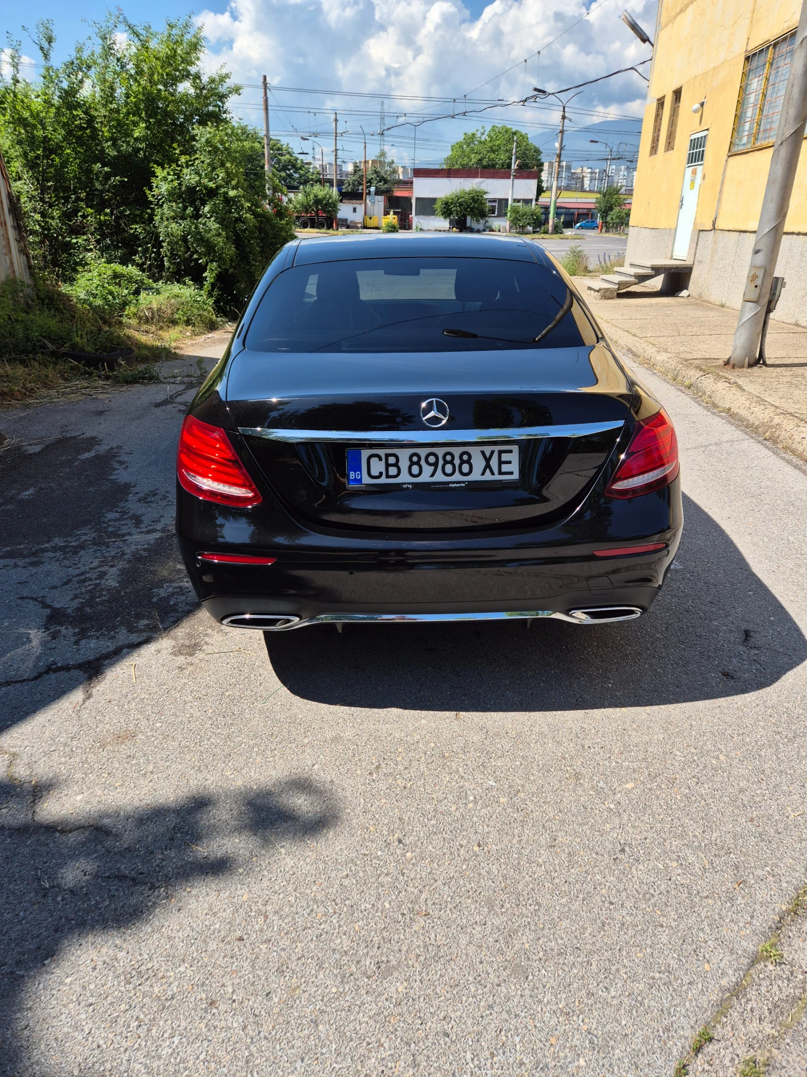 Mercedes-Benz E 220 2.2, снимка 3 - Автомобили и джипове - 55385940