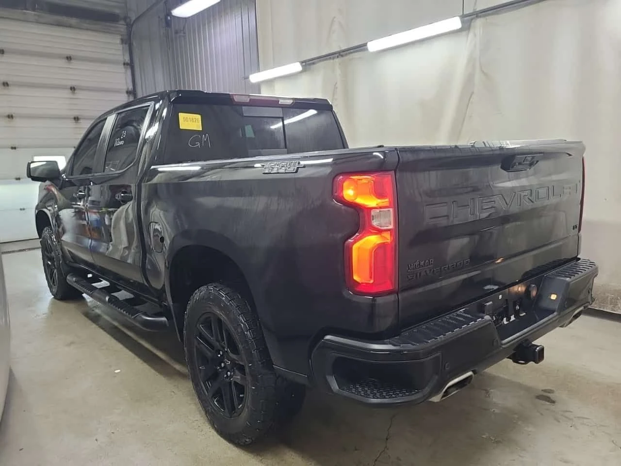 Chevrolet Silverado * LT TRAIL BOSS CREW CAB * CARFAX * One Owner * , снимка 5 - Автомобили и джипове - 55562147