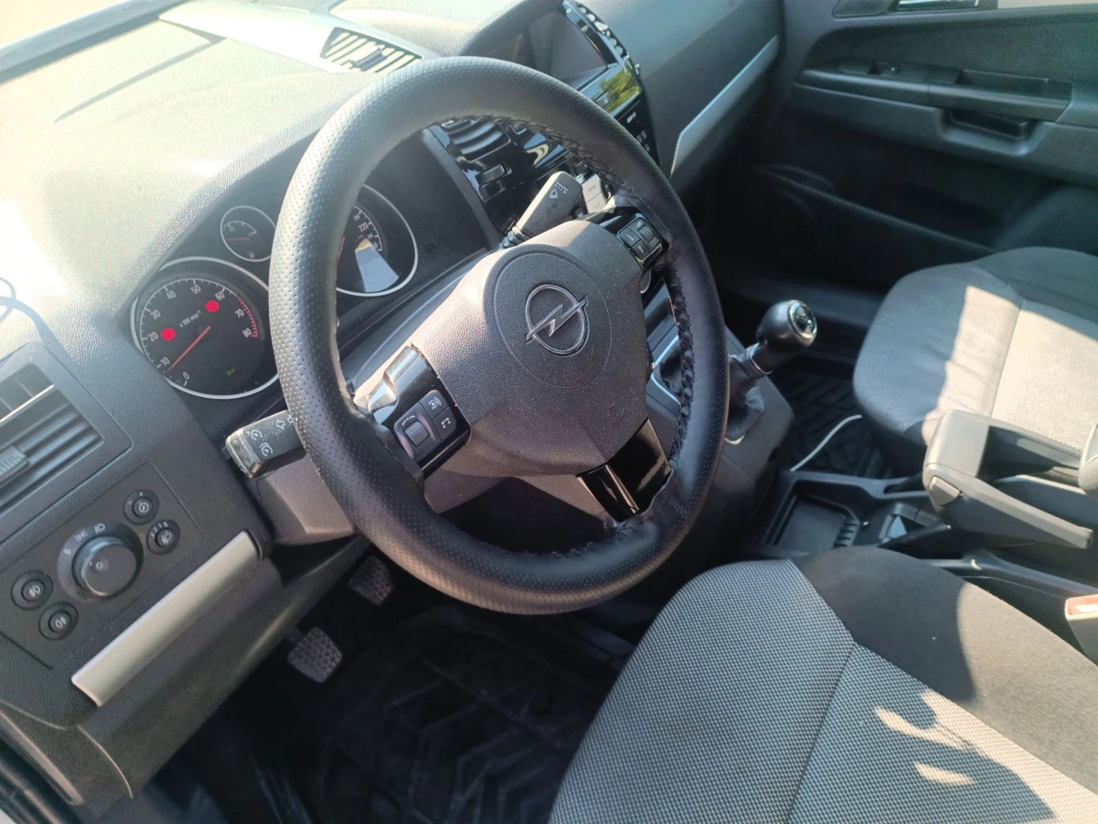 Opel Zafira  1.6 CNG Turbo 150hp, снимка 17 - Автомобили и джипове - 55606579