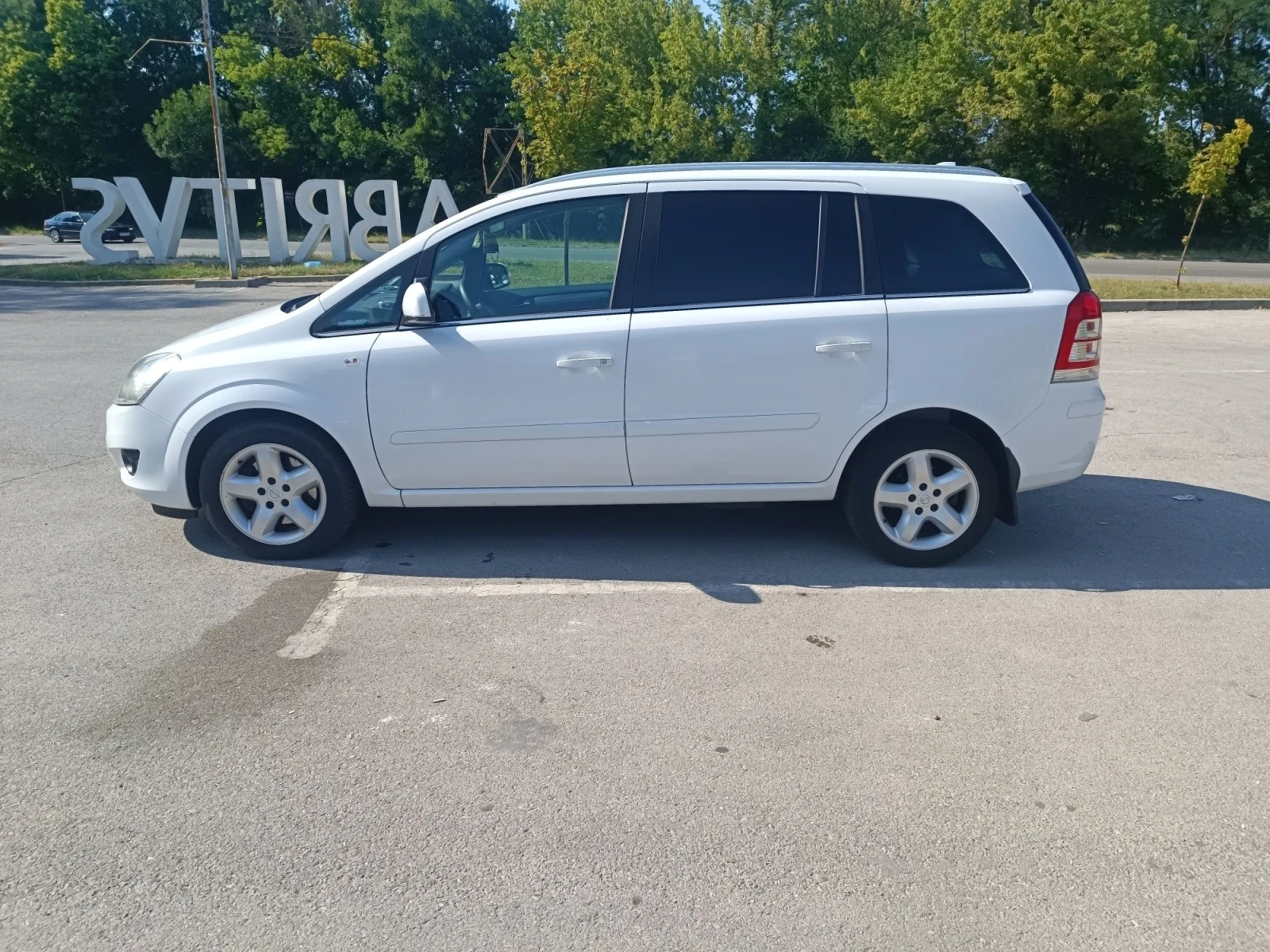 Opel Zafira  1.6 CNG Turbo 150hp, снимка 4 - Автомобили и джипове - 55606579