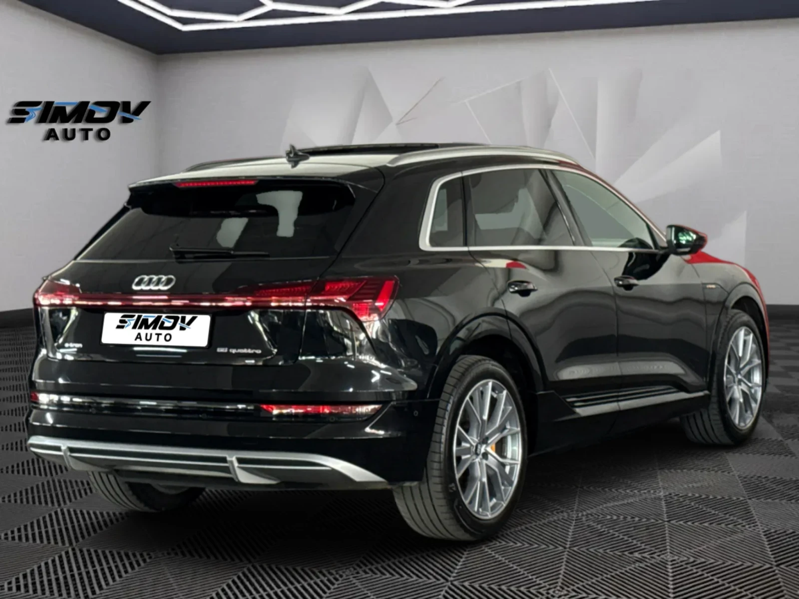 Audi E-Tron 55 S-LINE PLUS 95KWH B&O HEAD-UP ПАНОРАМА KEYLESS , снимка 2 - Автомобили и джипове - 55615891