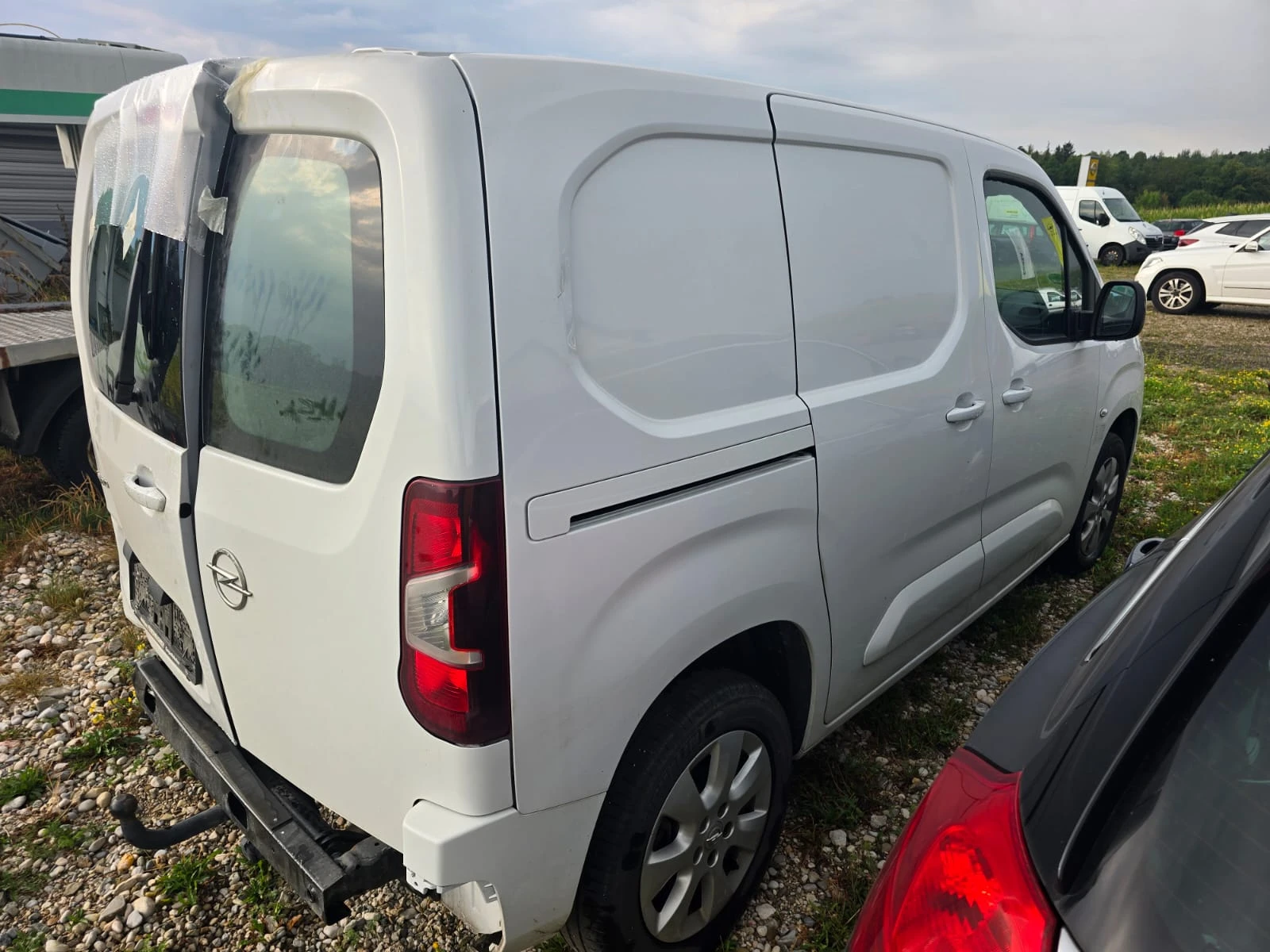 Opel Combo 1.5TDI-AВТОМАТ, снимка 6 - Автомобили и джипове - 55687665
