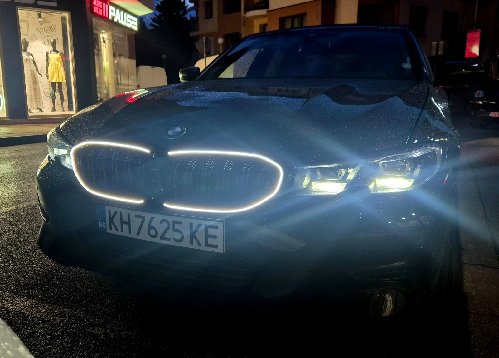 BMW 320, снимка 14 - Автомобили и джипове - 55729512