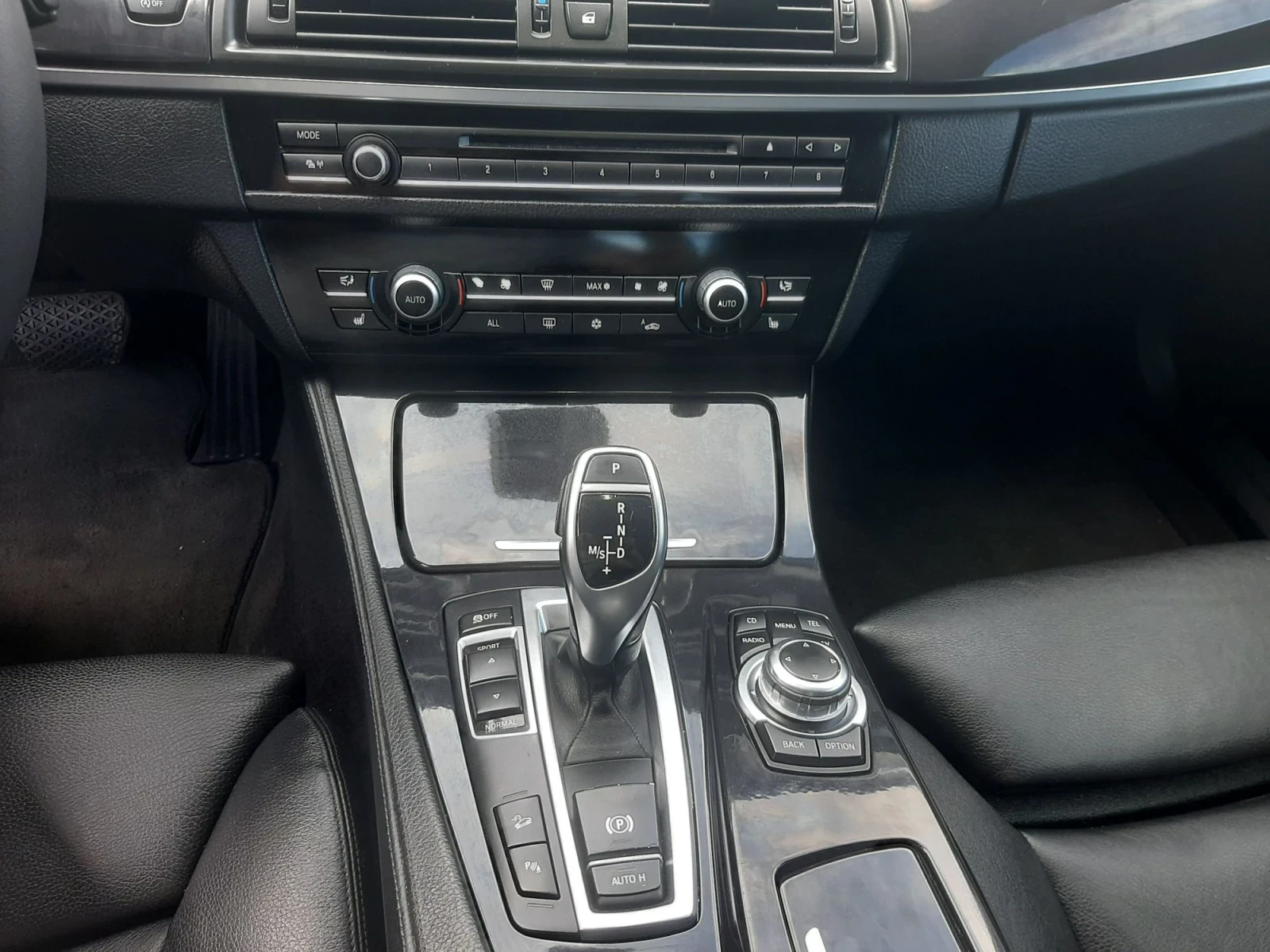 BMW 530, снимка 12 - Автомобили и джипове - 55743421