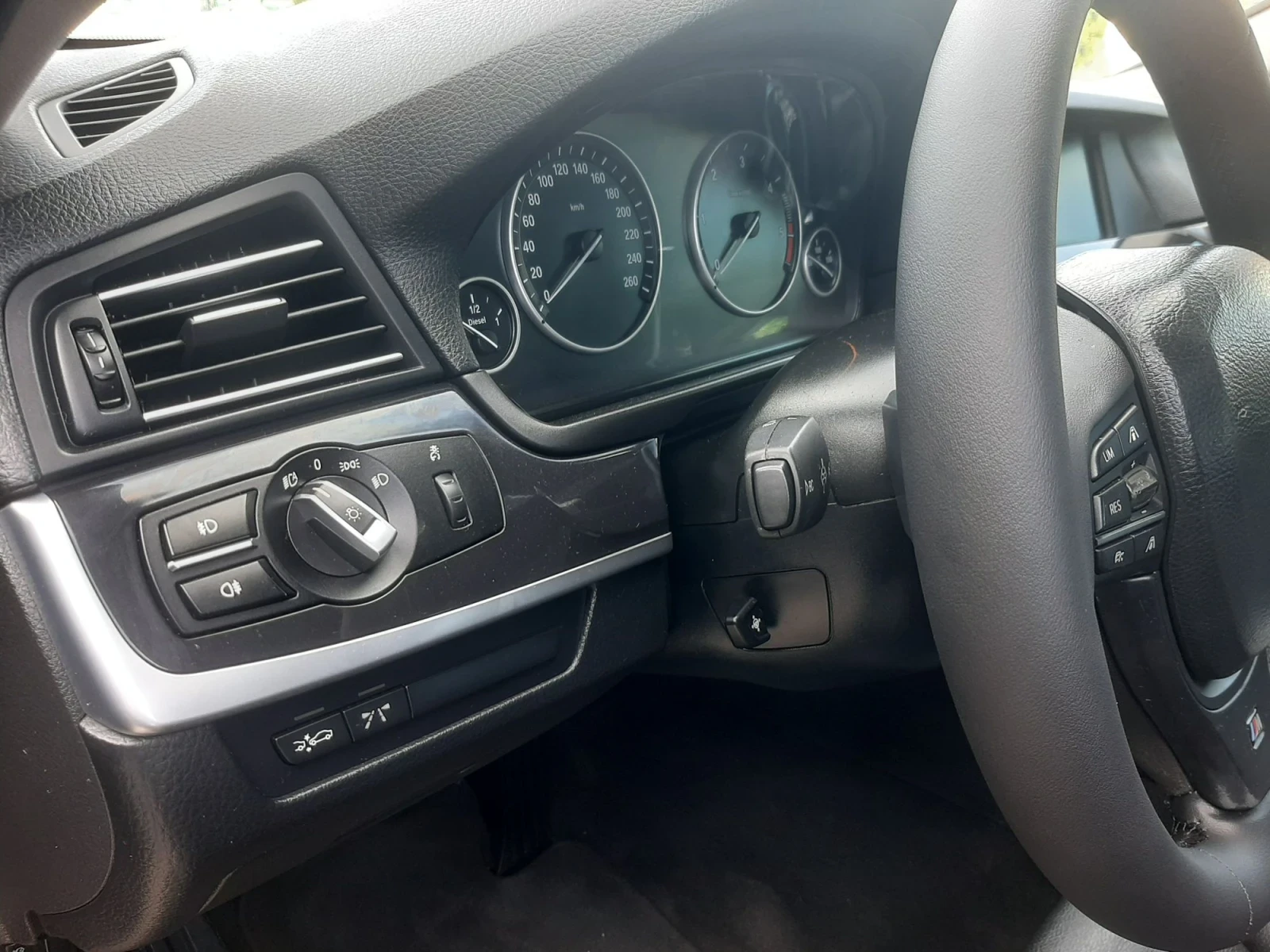 BMW 530, снимка 11 - Автомобили и джипове - 55743421