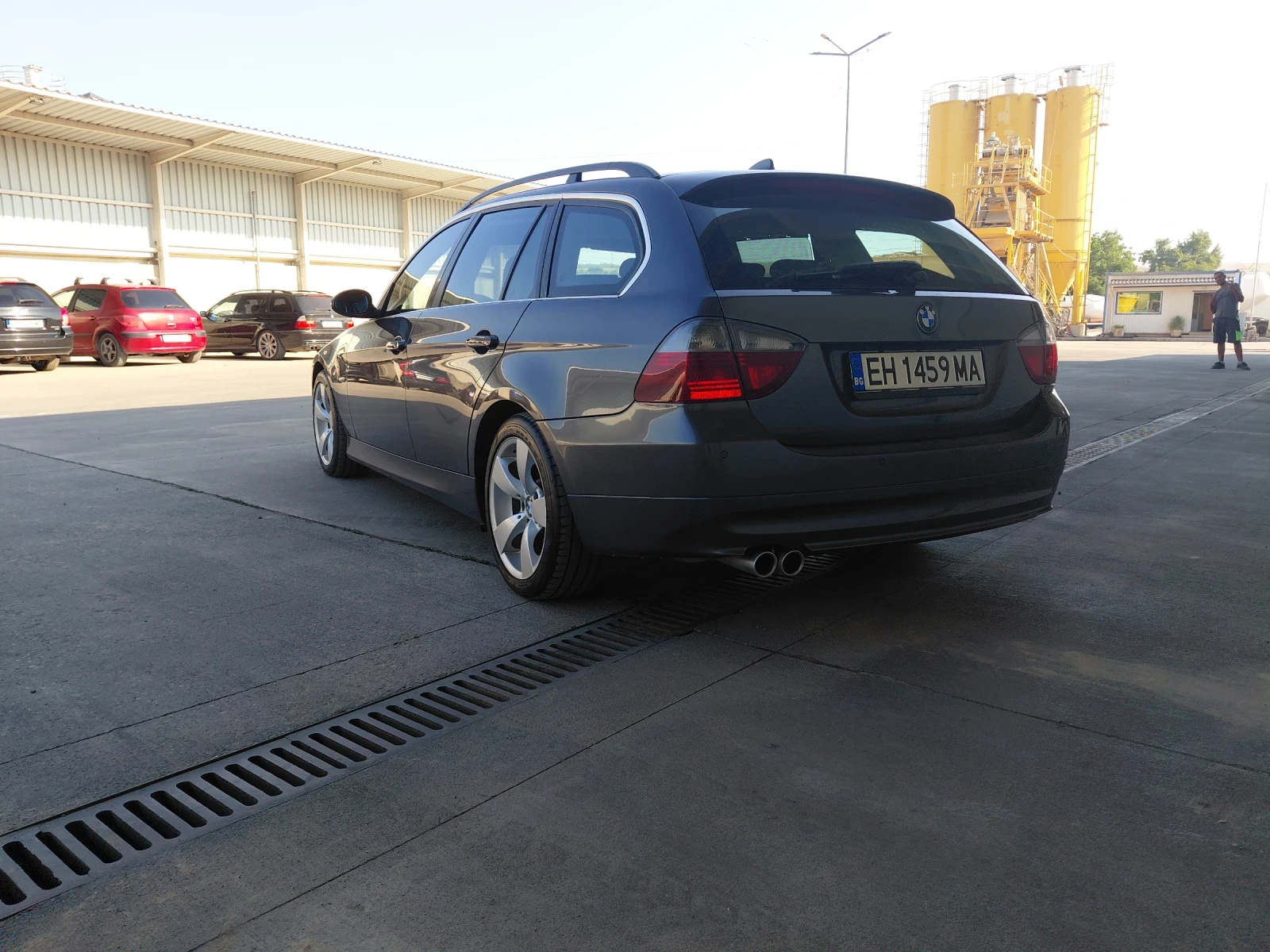 BMW 325 Е91, снимка 3 - Автомобили и джипове - 55796395