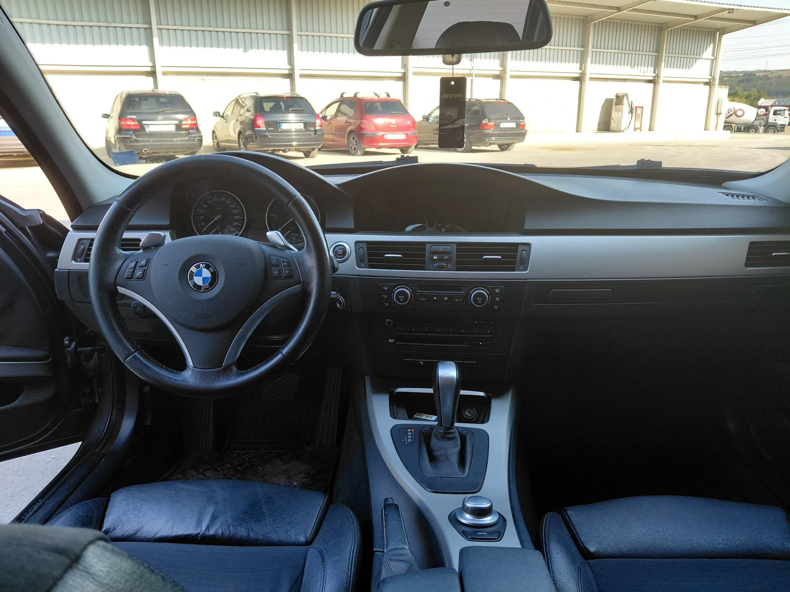 BMW 325 Е91, снимка 11 - Автомобили и джипове - 55796395