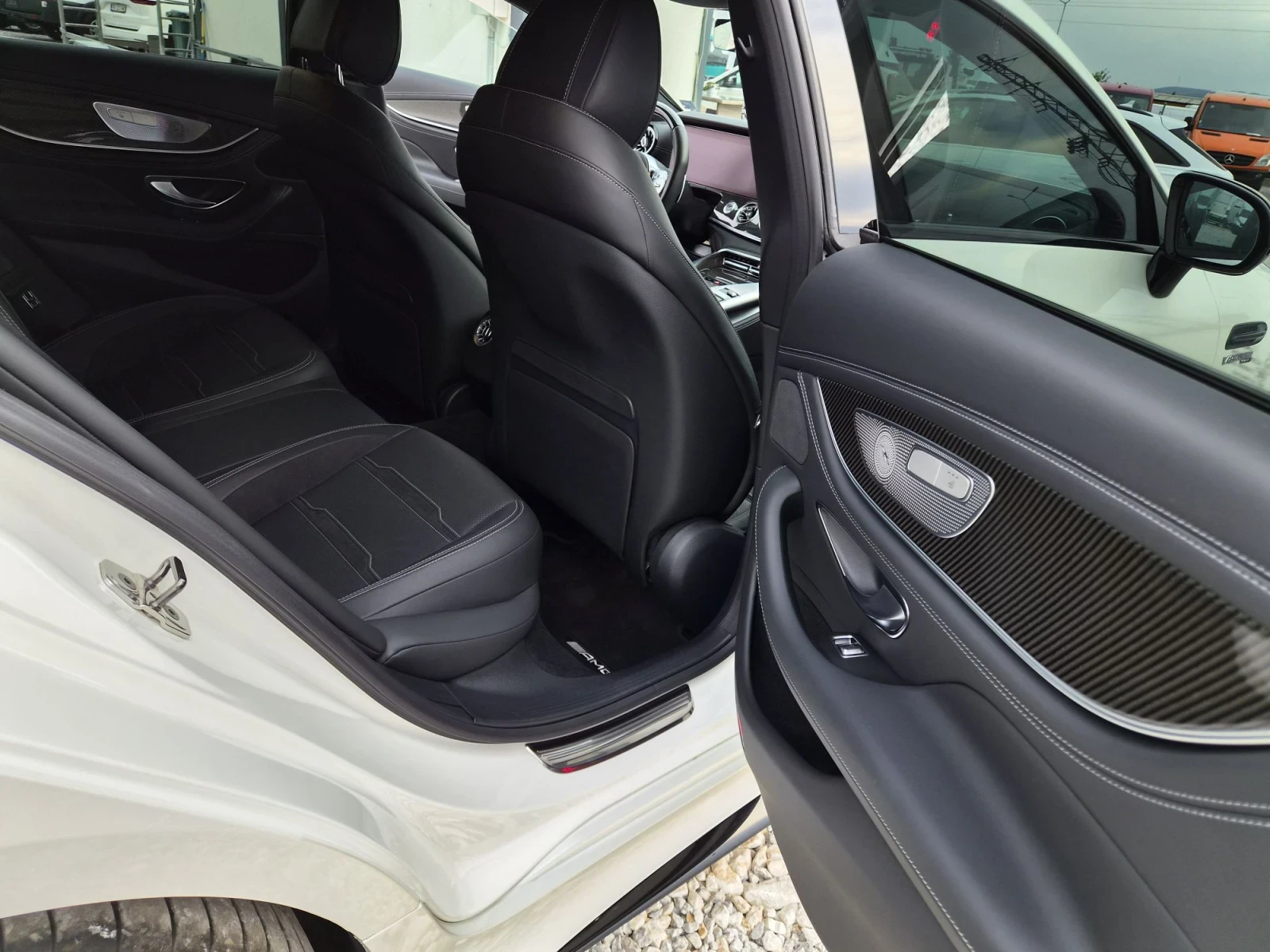Mercedes-Benz GT 63 S 4MATIC+ , снимка 15 - Автомобили и джипове - 55829925