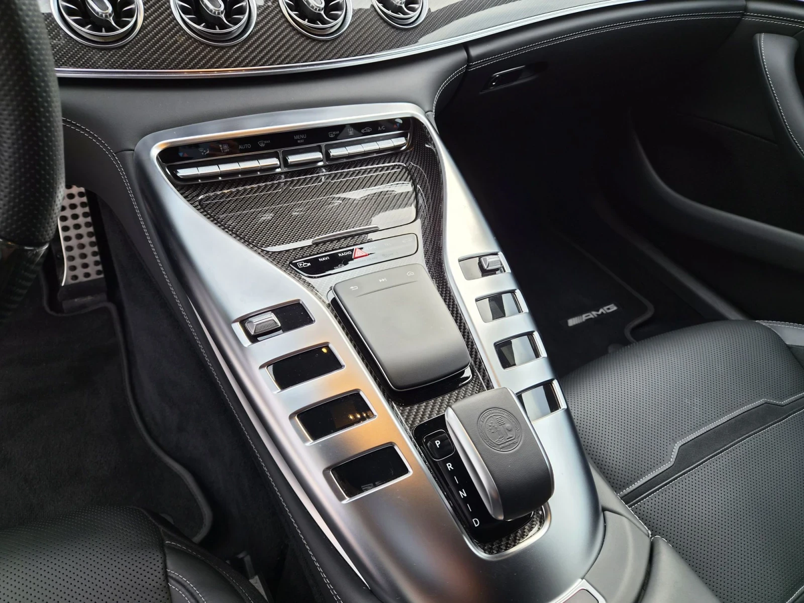Mercedes-Benz GT 63 S 4MATIC+ , снимка 11 - Автомобили и джипове - 55829925