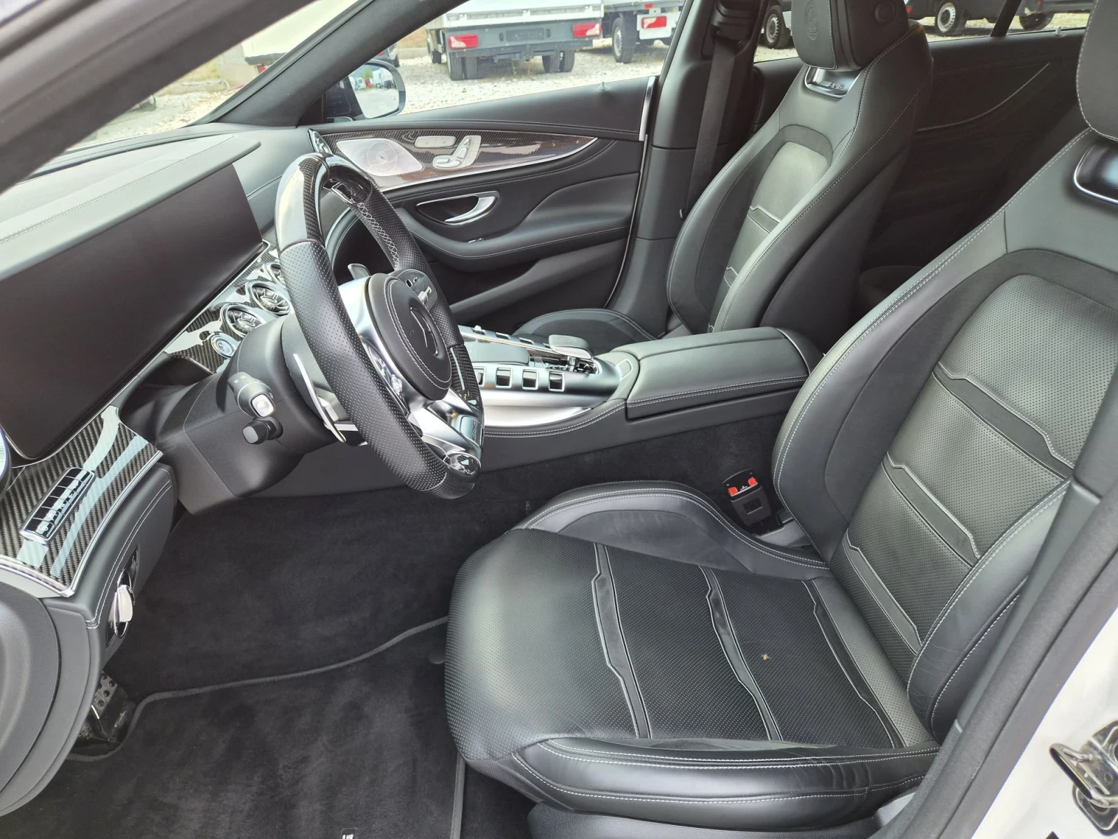 Mercedes-Benz GT 63 S 4MATIC+ , снимка 9 - Автомобили и джипове - 55829925
