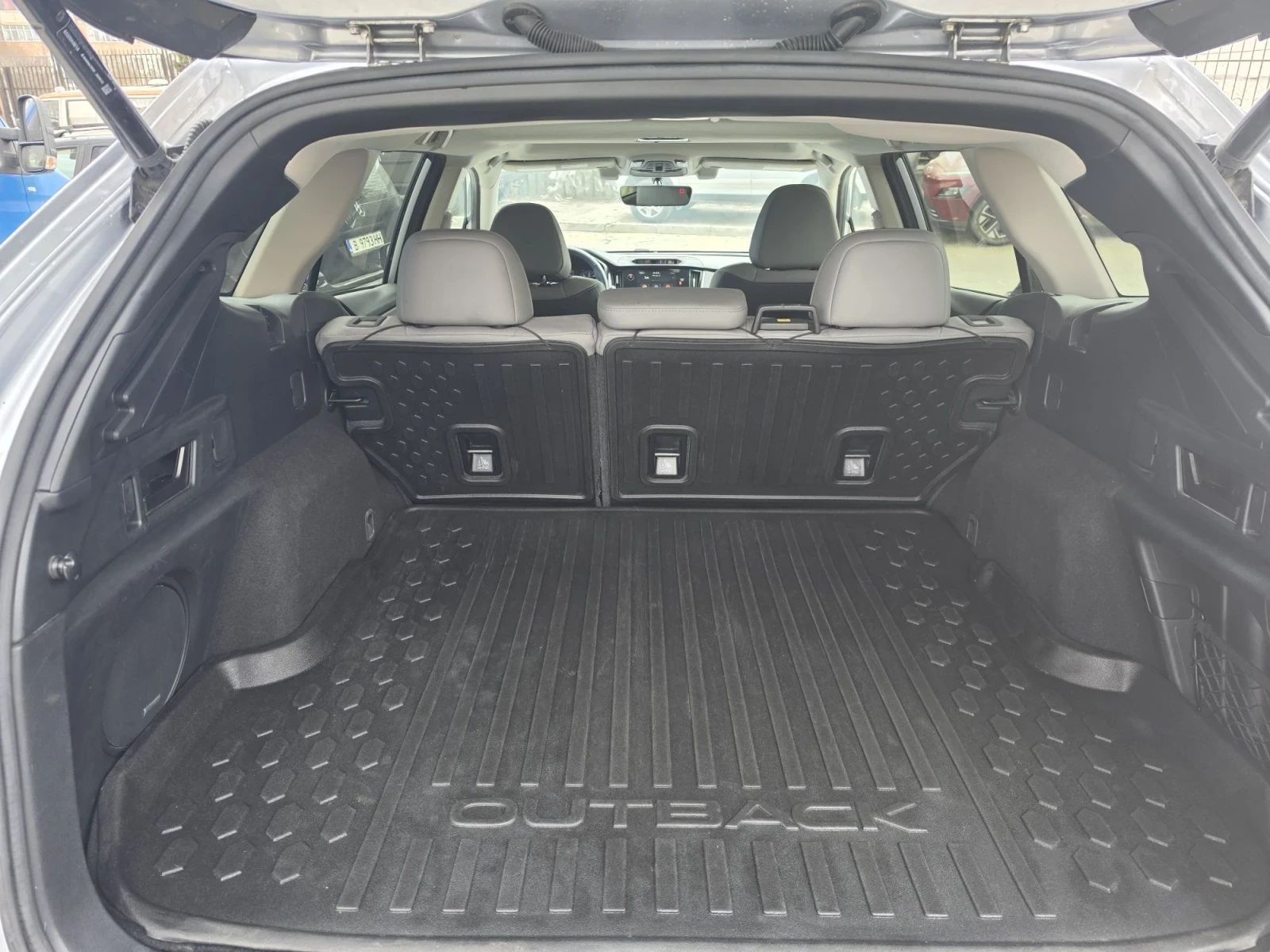 Subaru Outback 2.4Limited XT, снимка 9 - Автомобили и джипове - 56149662