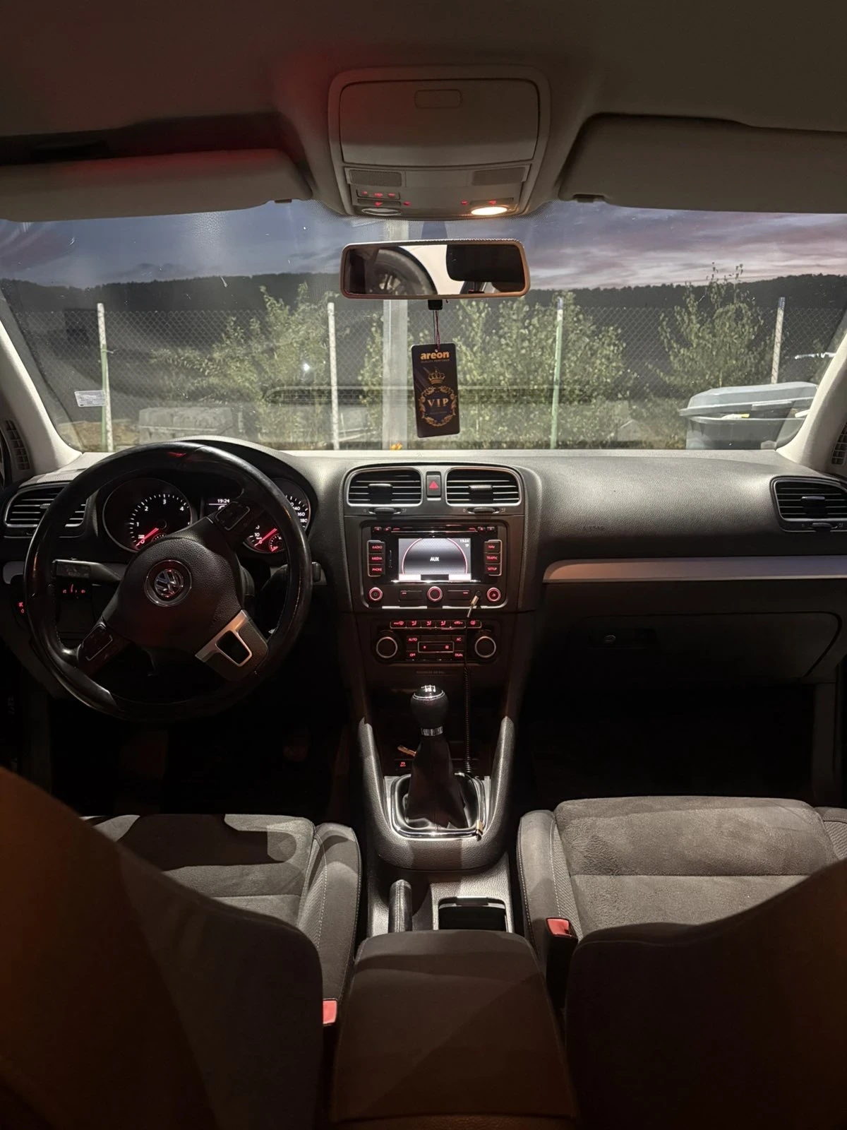 VW Golf, снимка 5 - Автомобили и джипове - 56403045